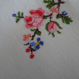 Openwork tablecloth and 8 assorted napkins 230 x 165