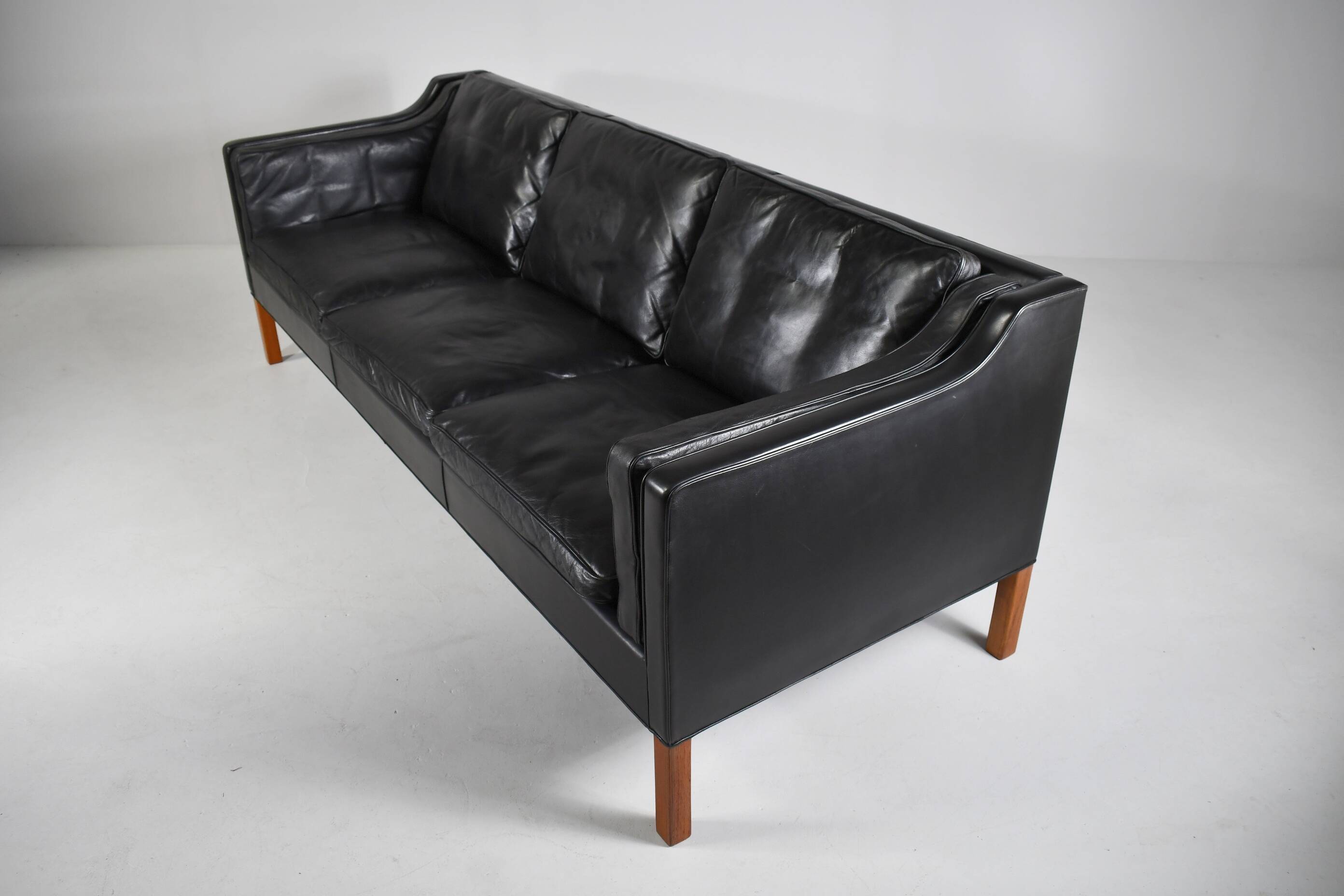 Sofa Model 2213 by Børge Mogensen, Frdericia. Denmark.
