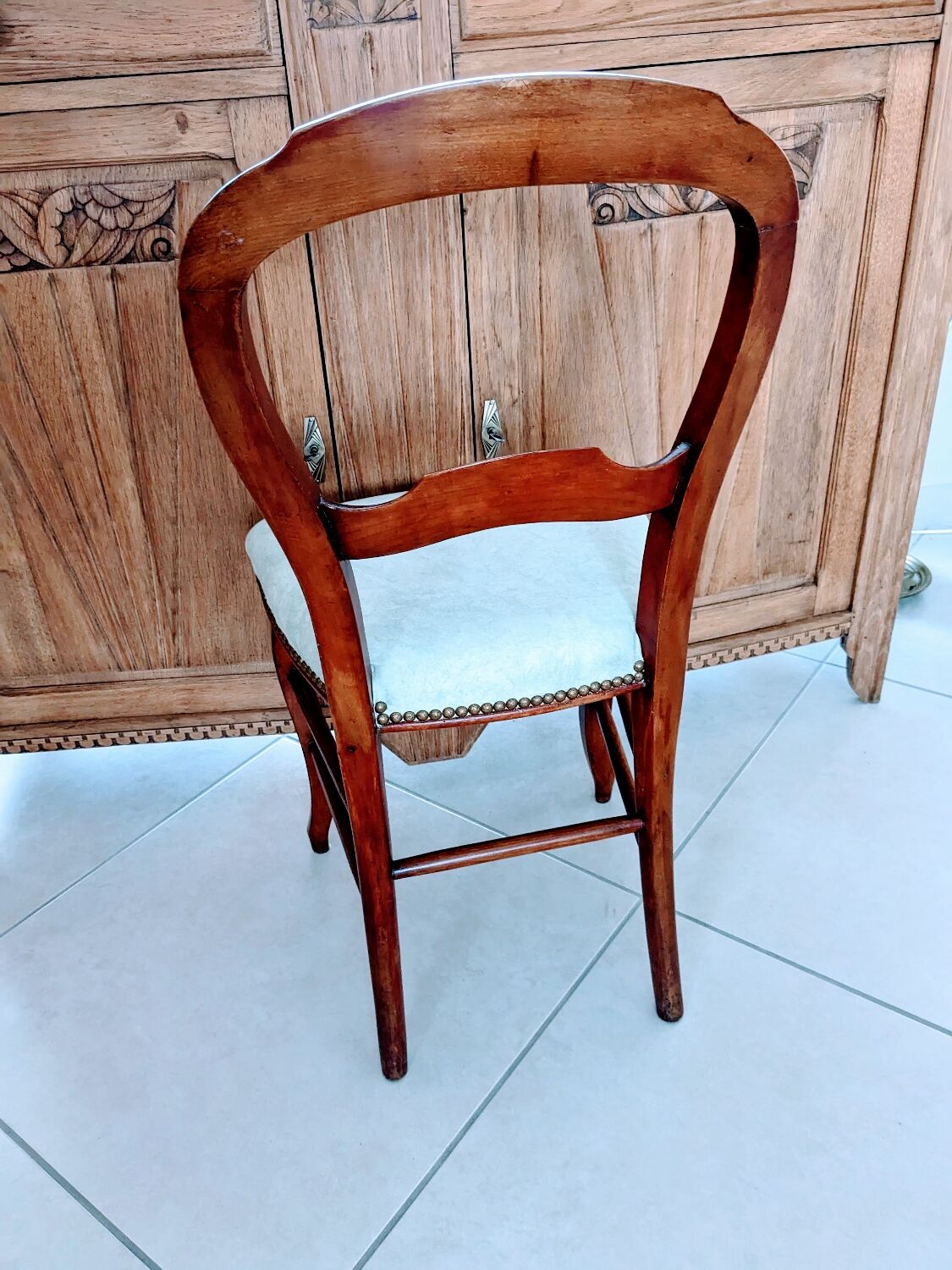 Louis Philippe chair sitting fabric