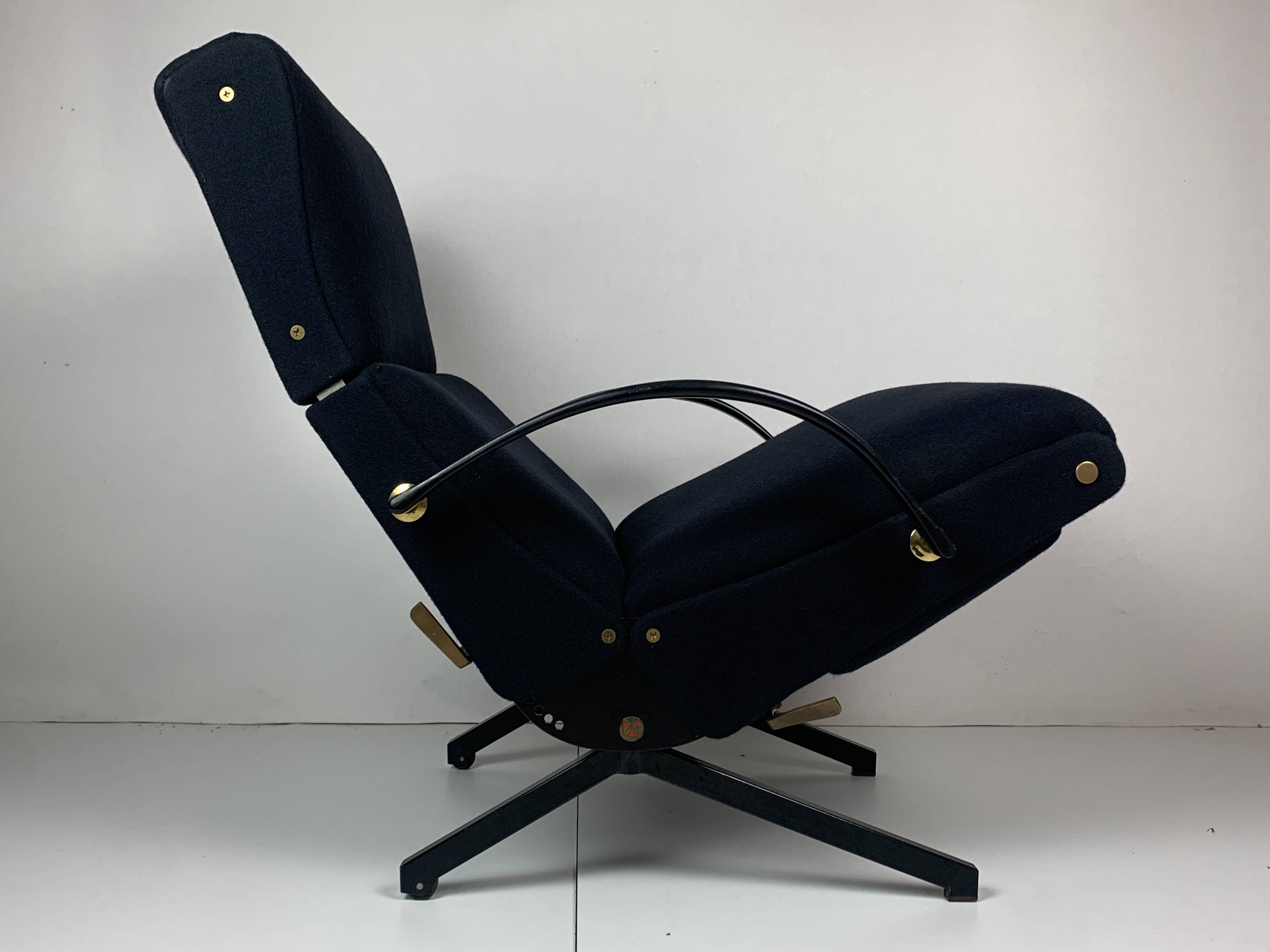 Fauteuil lounge italien vintage bleu marine foncé par Osvaldo Borsani pour Tecno, 1950