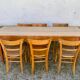 Lot de 45 chaises bistrot dépareillées en bois