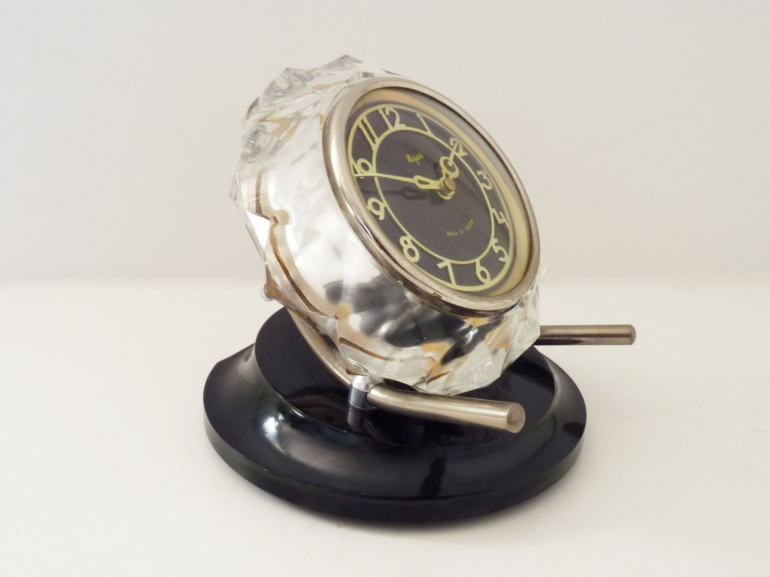 Table clock, majak glass clock and Bakelite base. Made in USSR