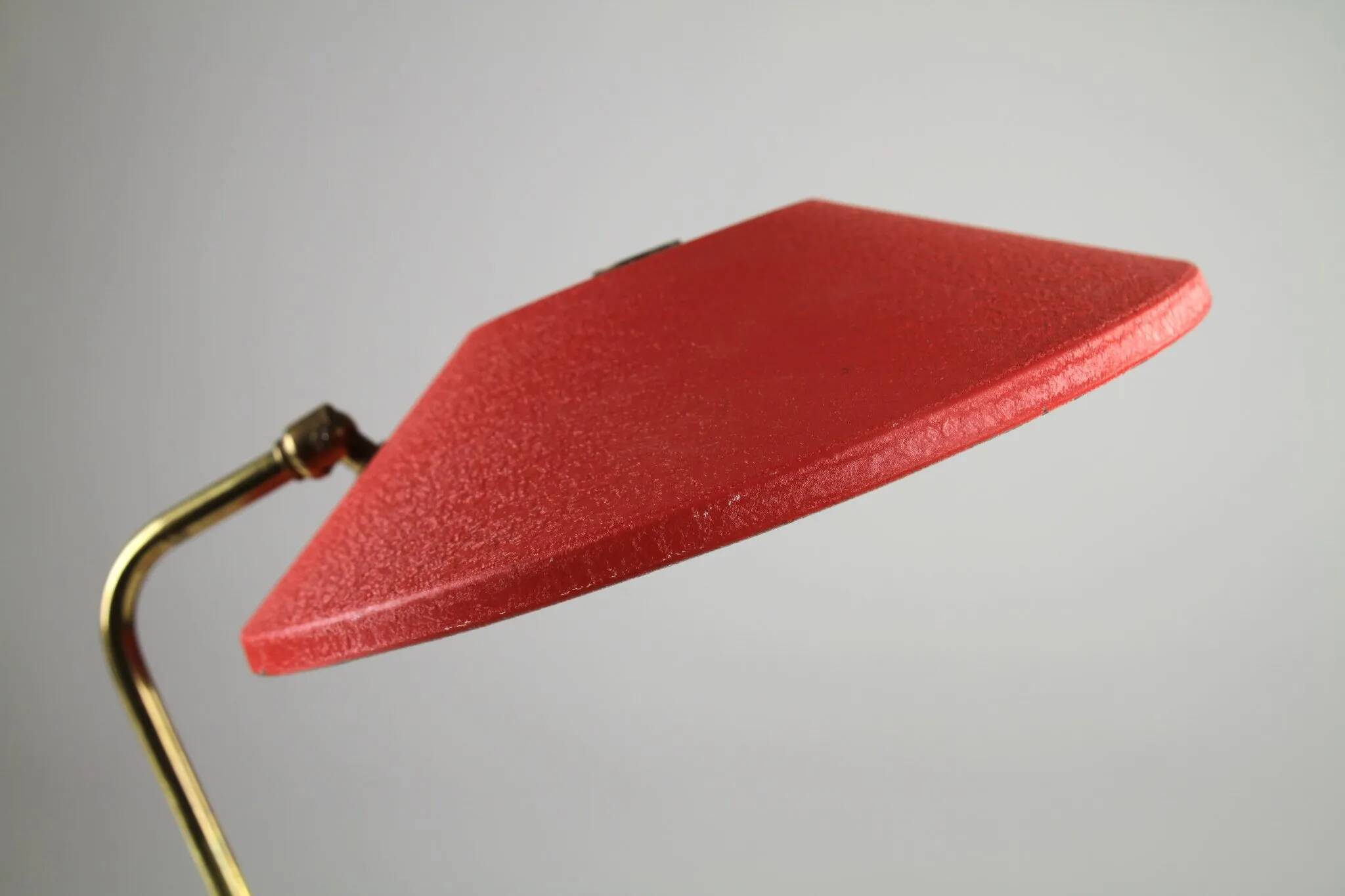 Red Shrink-Lacquered Brass Table Lamp, Germany, 1950s