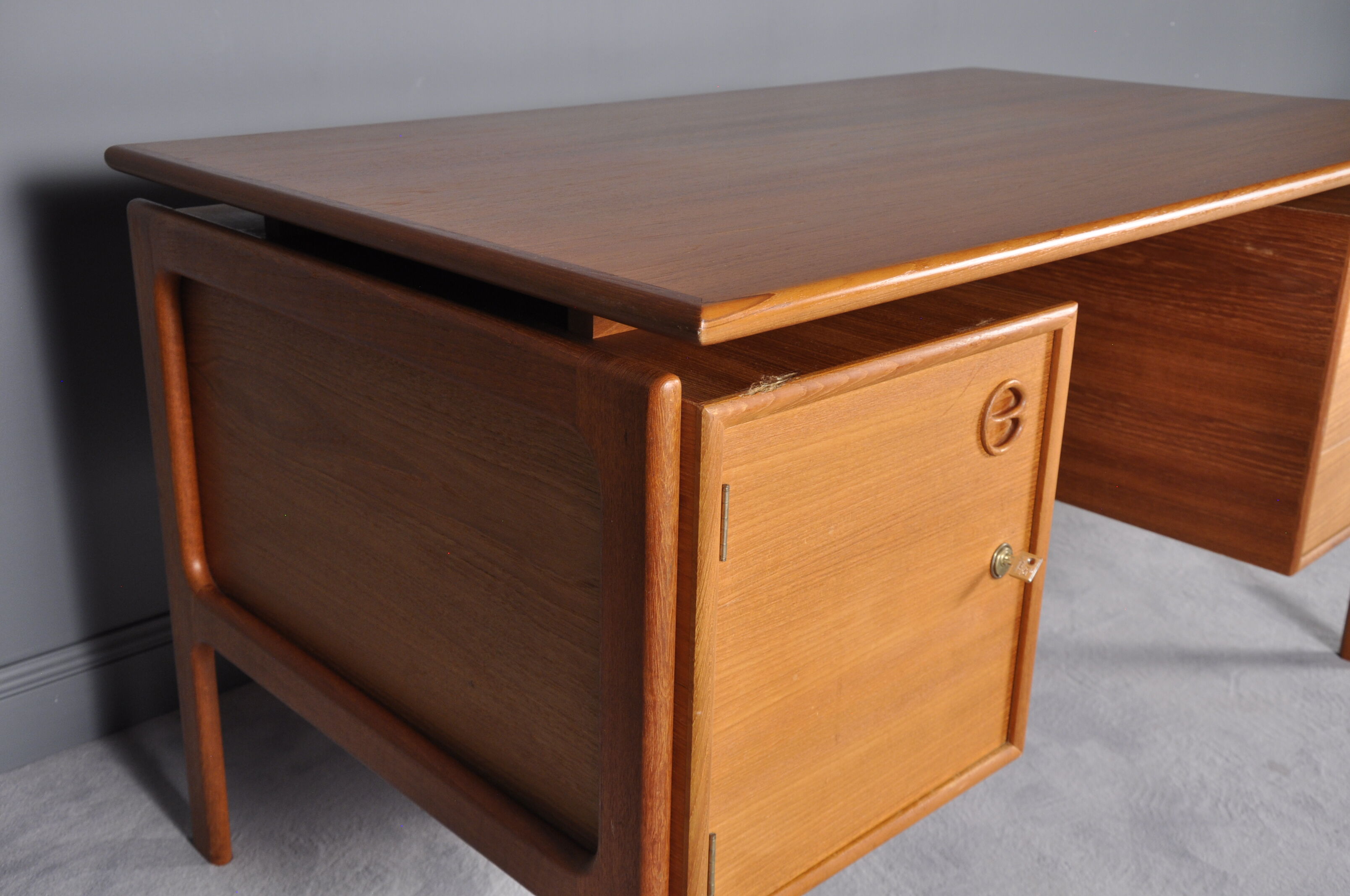 Danish desk by Arne Vodder for GV furniture, 1960
