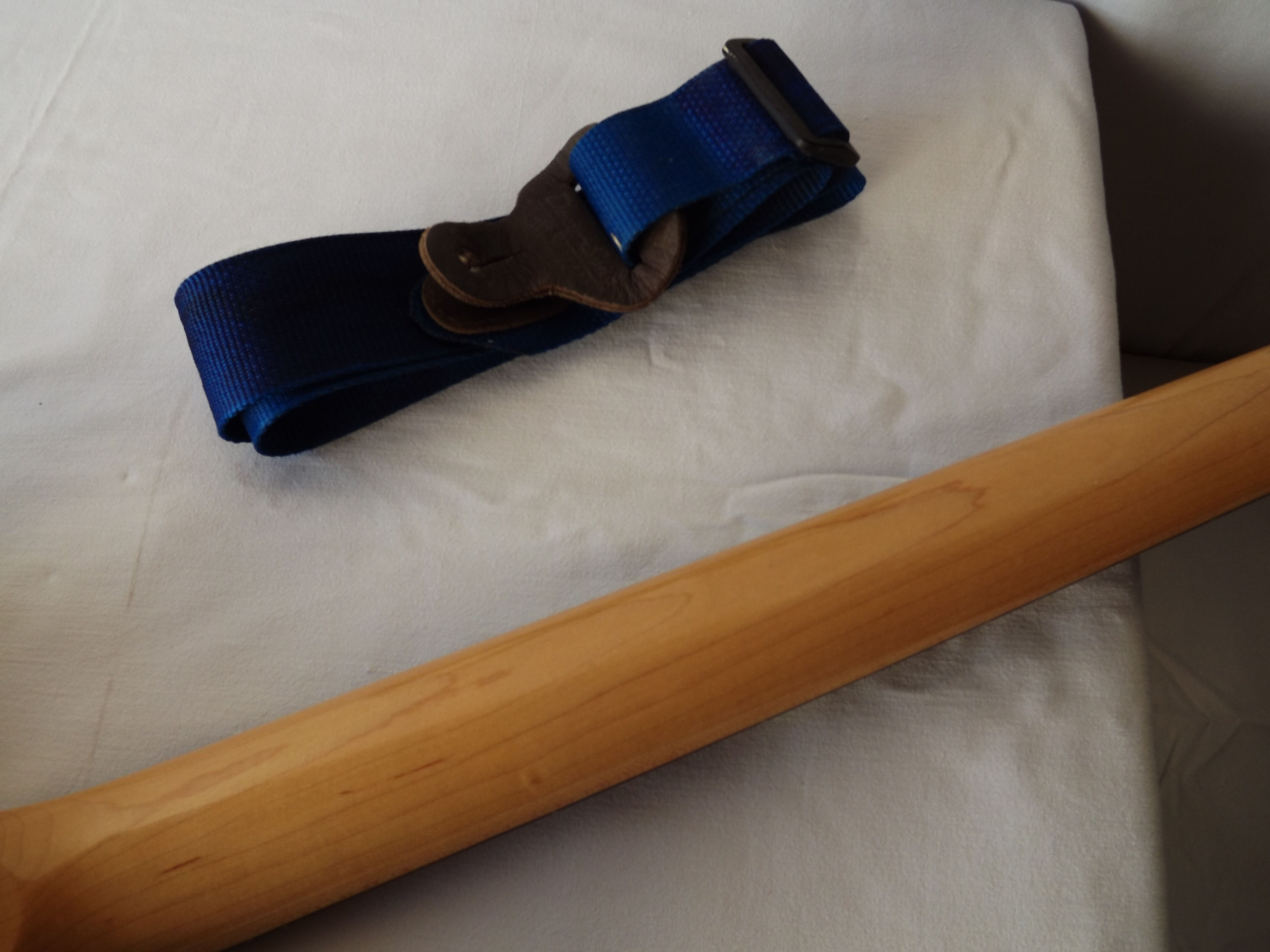 Bass guitar "Stringer"