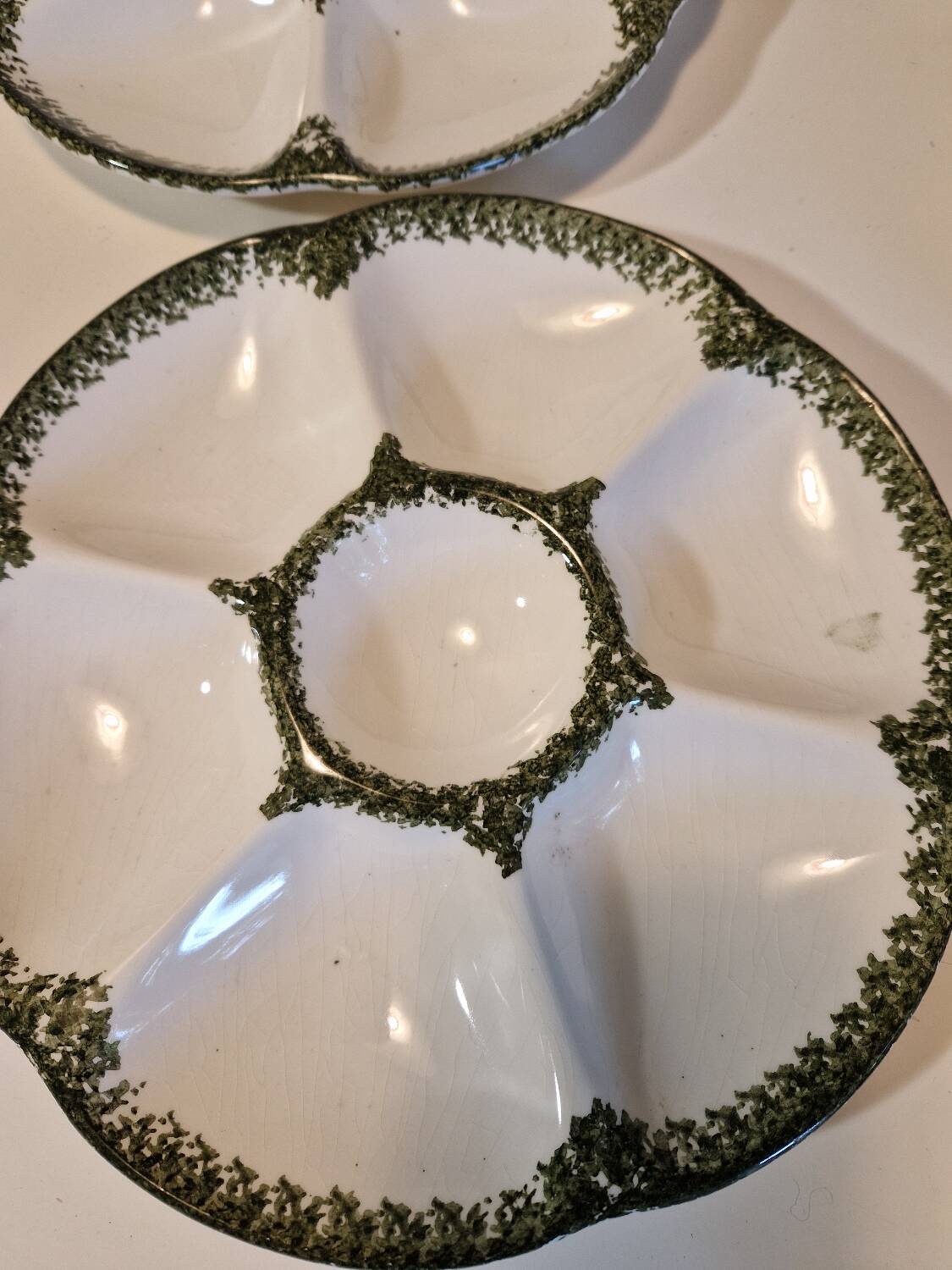 Lot of 8 oyster plates in GIEN France barbotine earthenware stamped