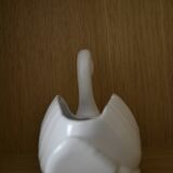 Swan planter