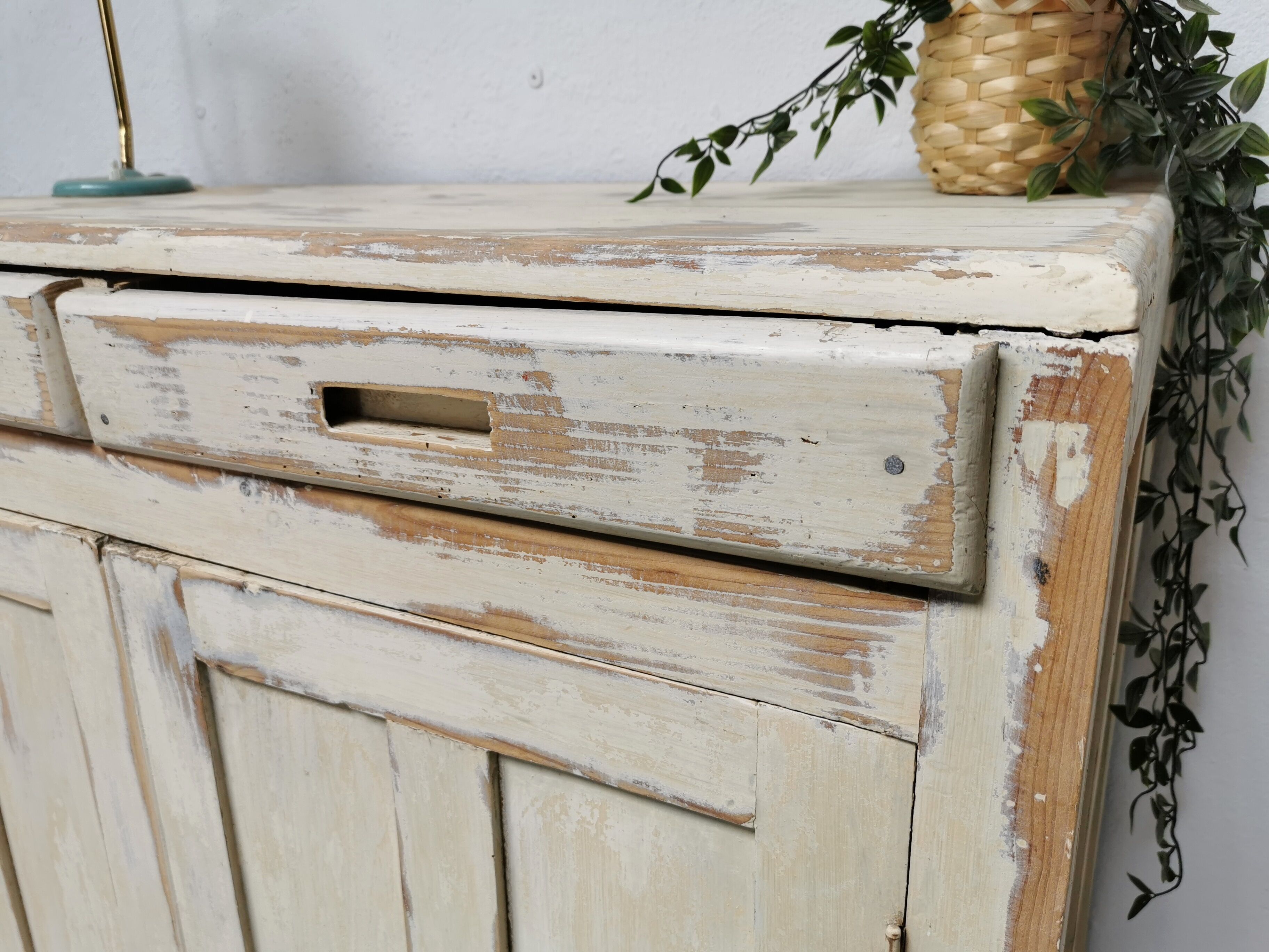 Buffet parisien vintage