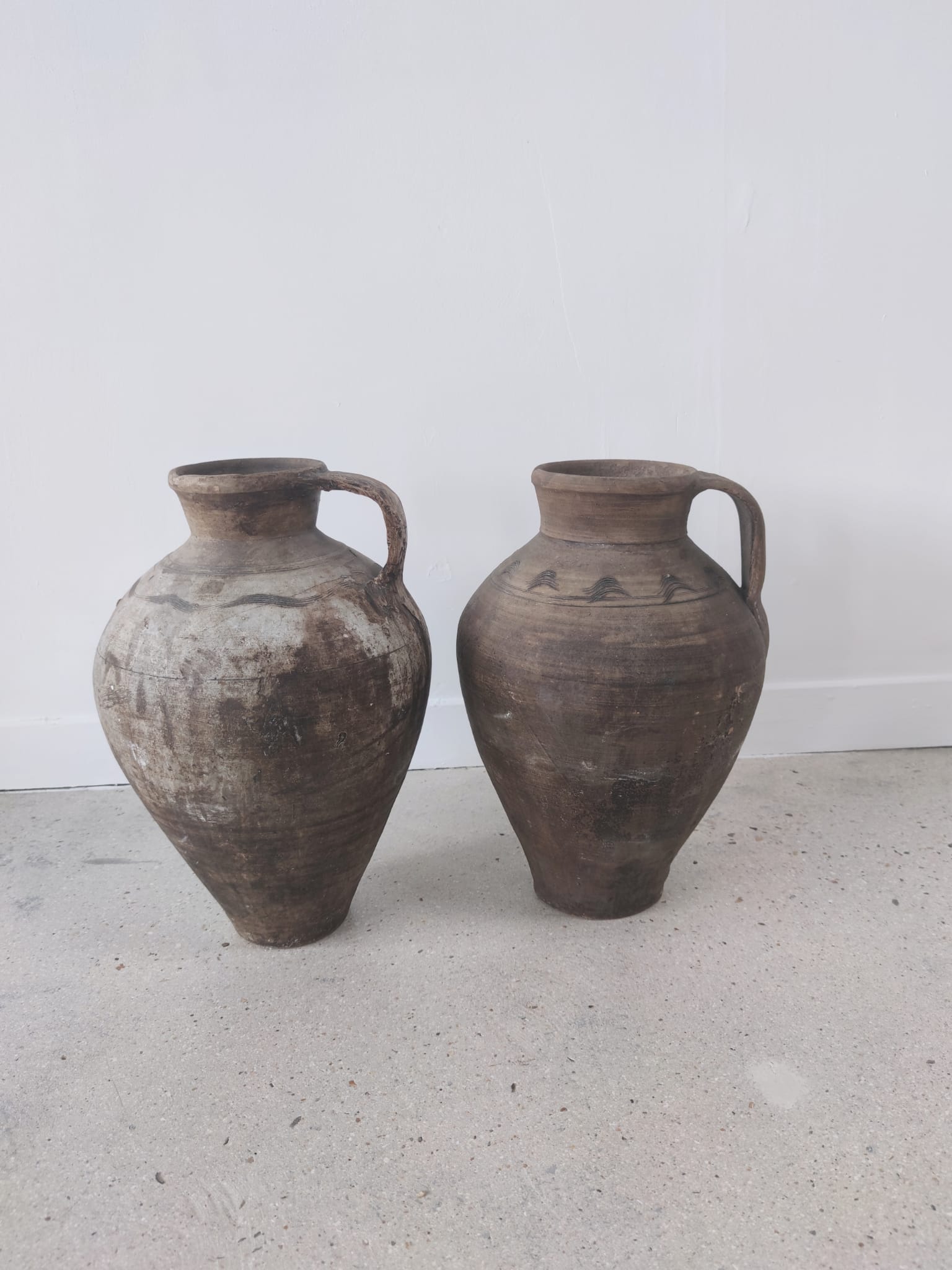 Terracotta amphora (clear) H:42cm