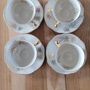 4 cups and saucers made of fine porcelain from Bavaria.