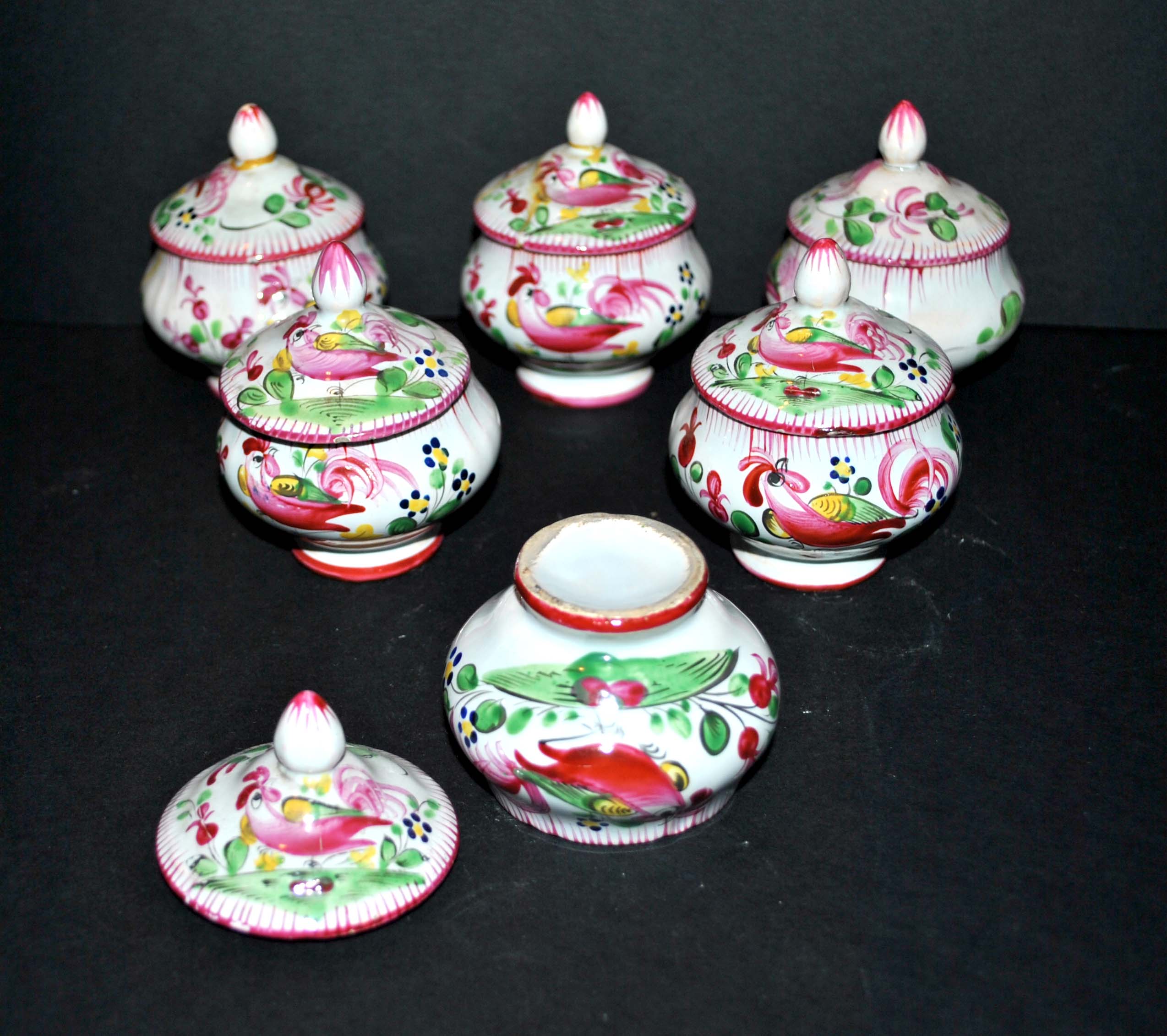 Set of 6 antique cream pots decorated with rooster decoration - Faïenceries de L'Est - Saint-Clément?