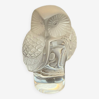 Chouette paperweight Lalique