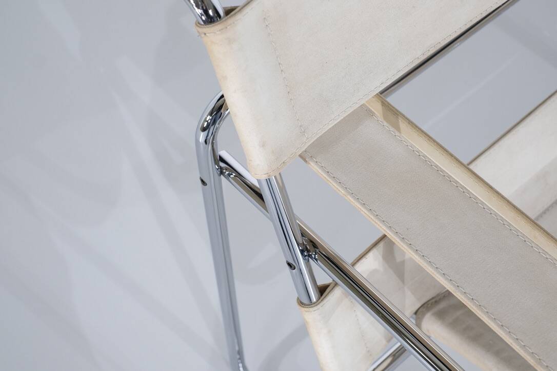 "B3 Wassily" armchair in fabric by Marcel Breuer for Gavina, 1925.