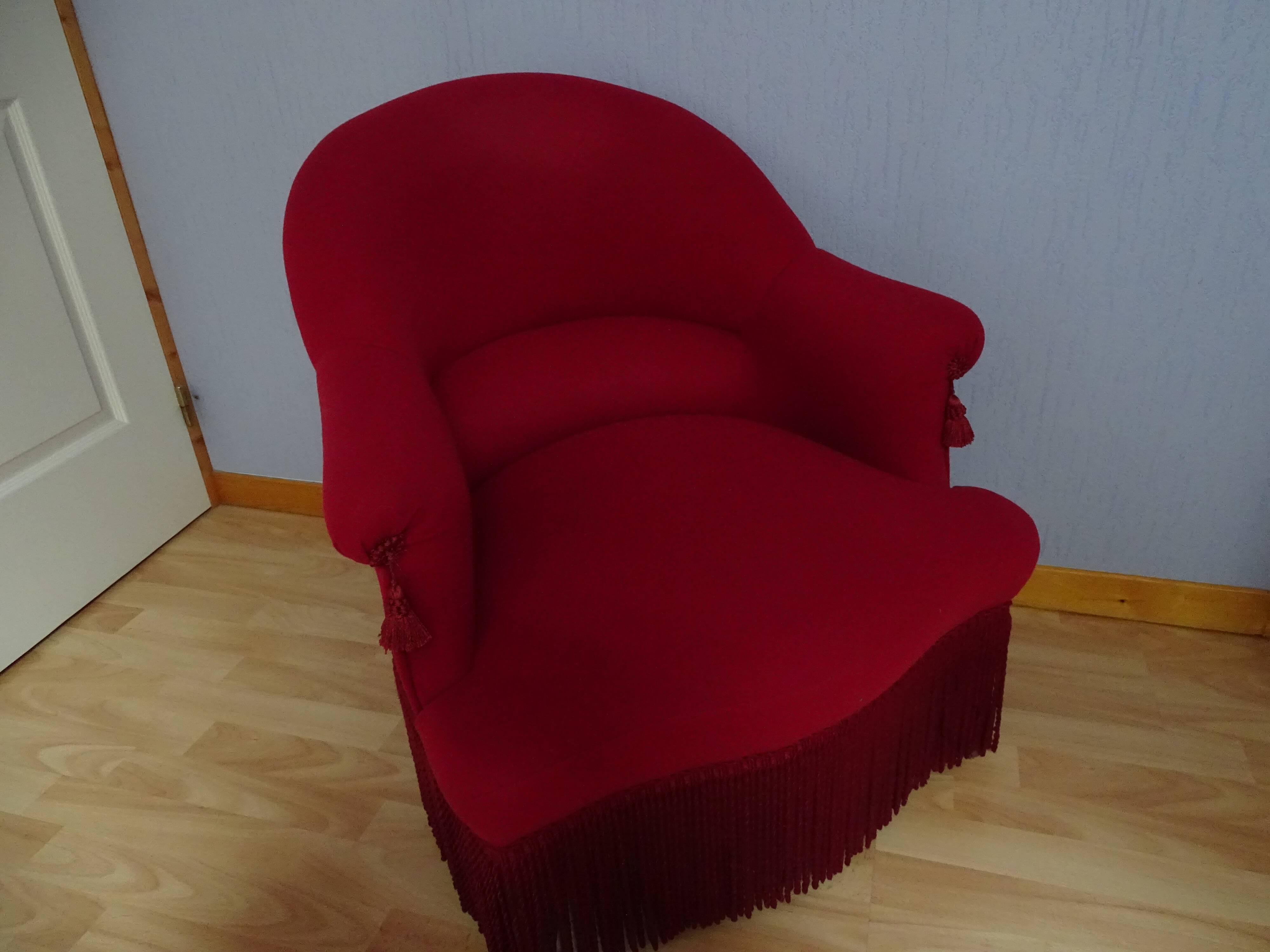 Red toad armchair vintage top