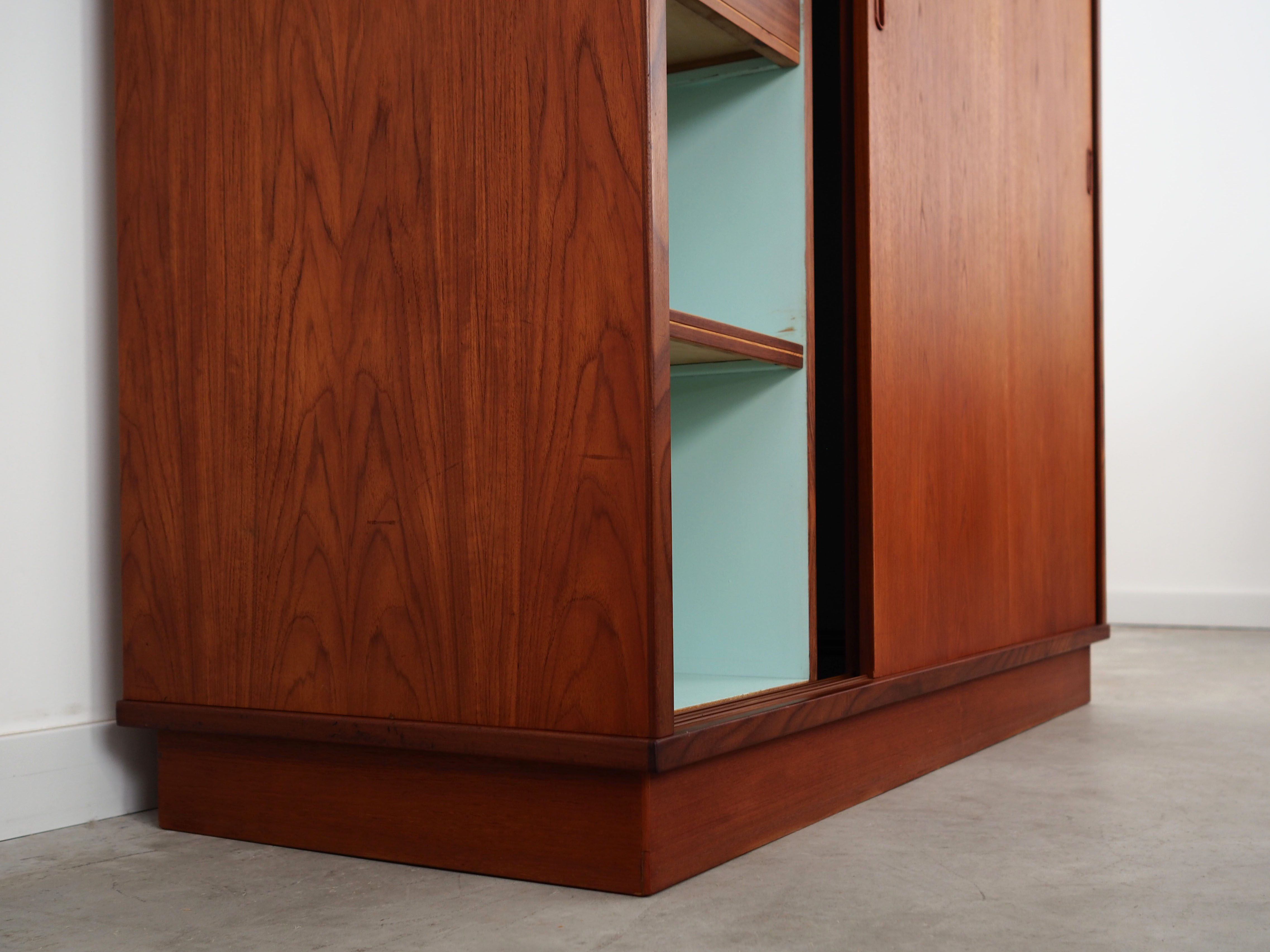 Teak wardrobe, Danish design, 1970s, production: Denmark