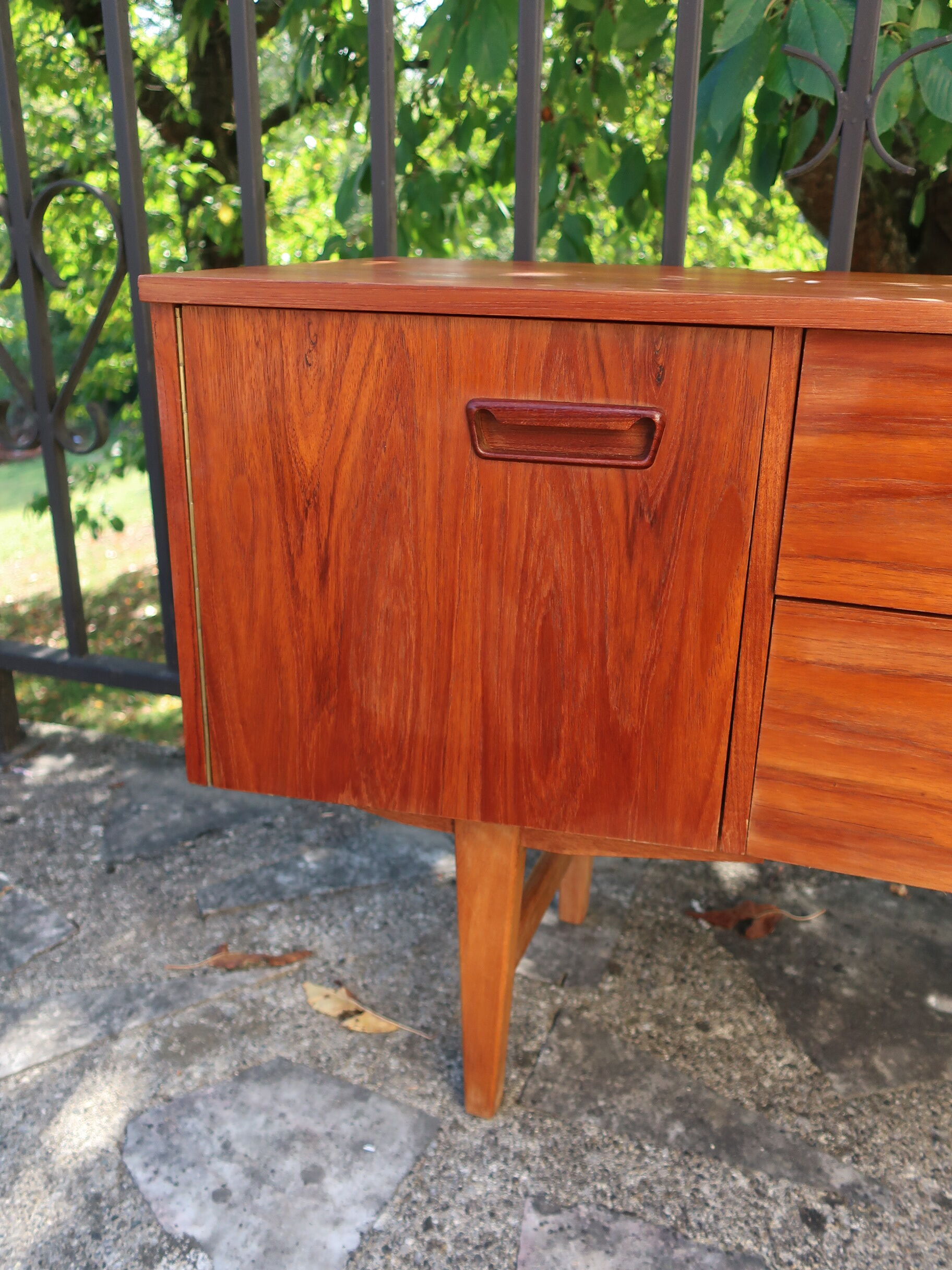 Teak sideboard 60s
