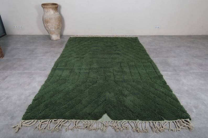 Handmade pure wool rug, size 200x300 cm.