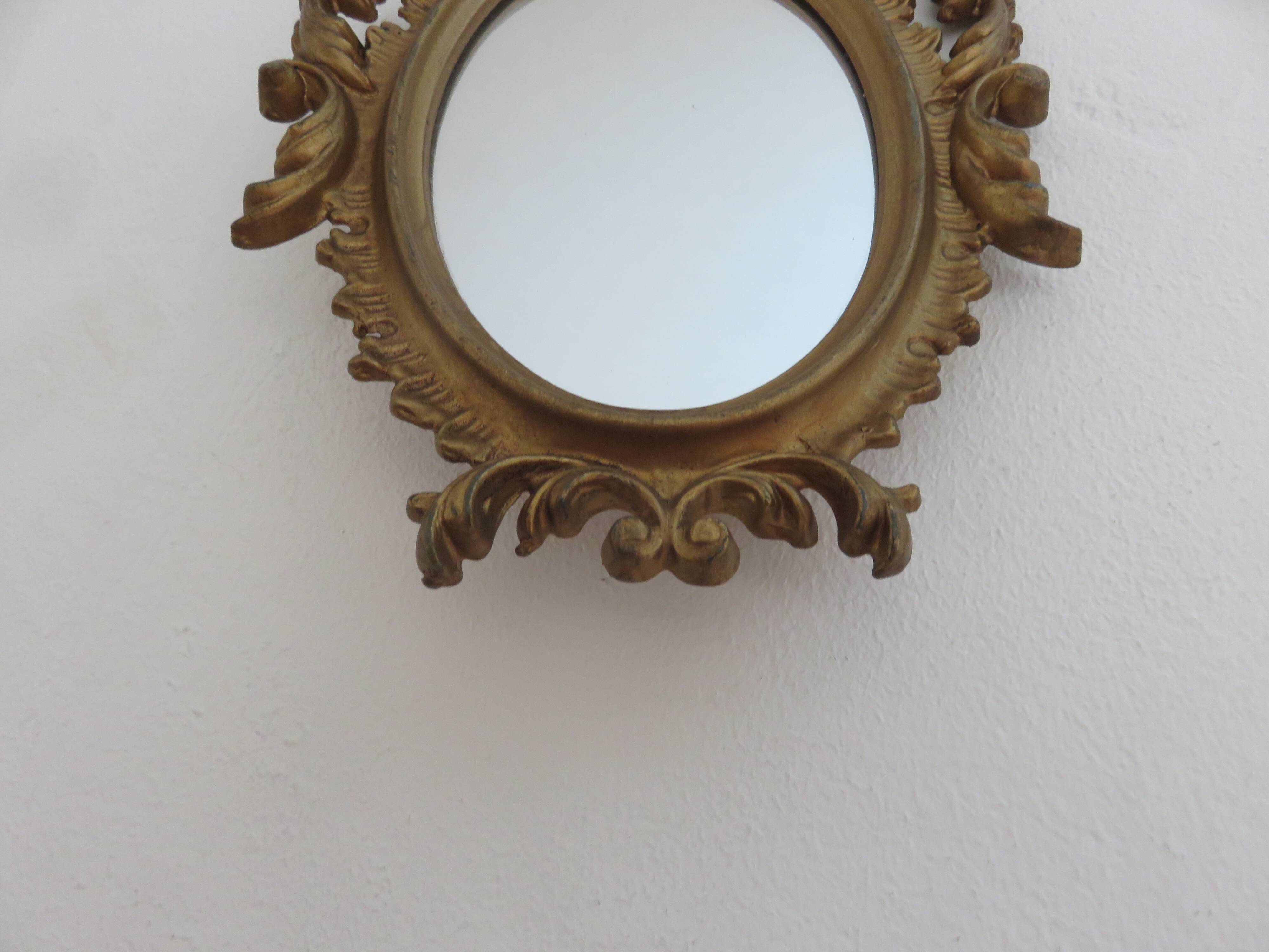 Small baroque mirror in gilded resin, made in Italy, 1970