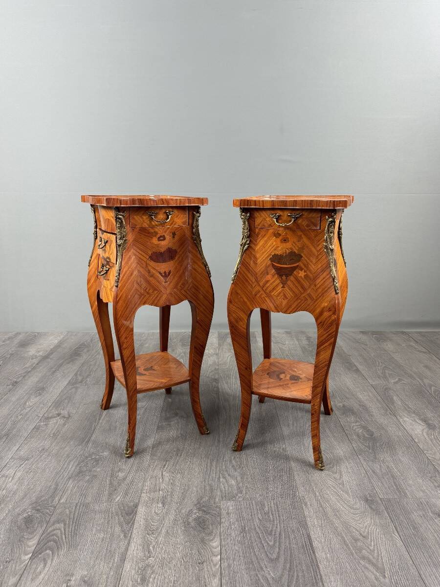 Pair of bedside tables in marquetry in the Louis XV style, 20th century.