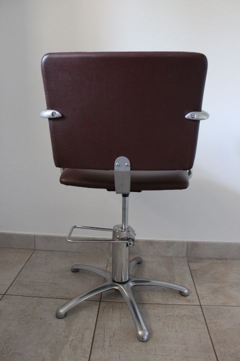 Hairdresser's chair/ vintage office chair