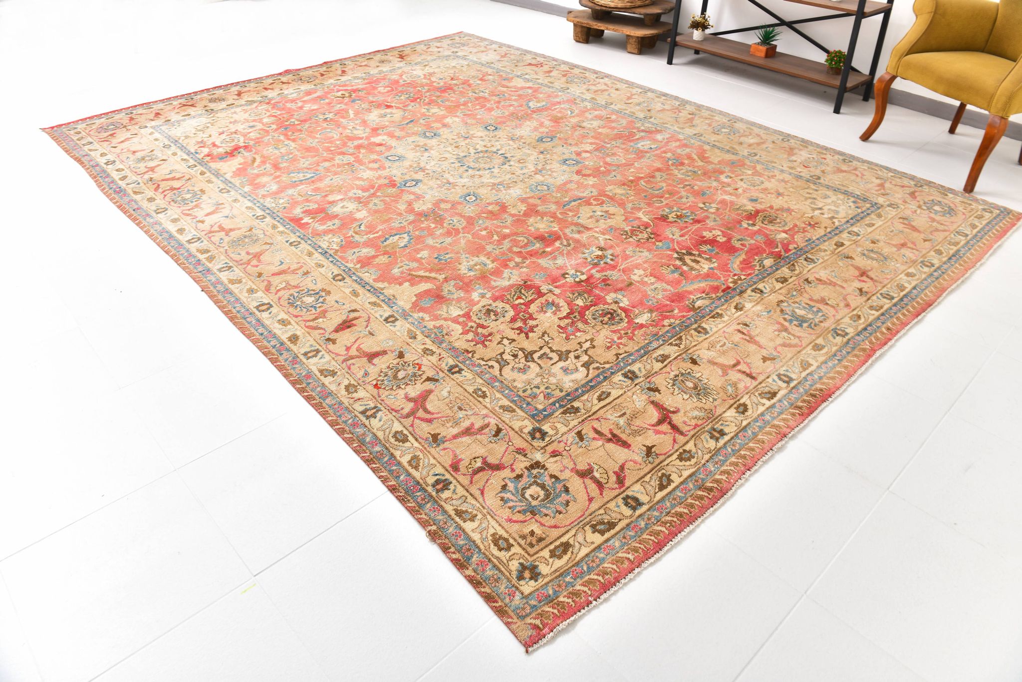 Persian Red & Cream Living Room Carpet, 279x374Cm