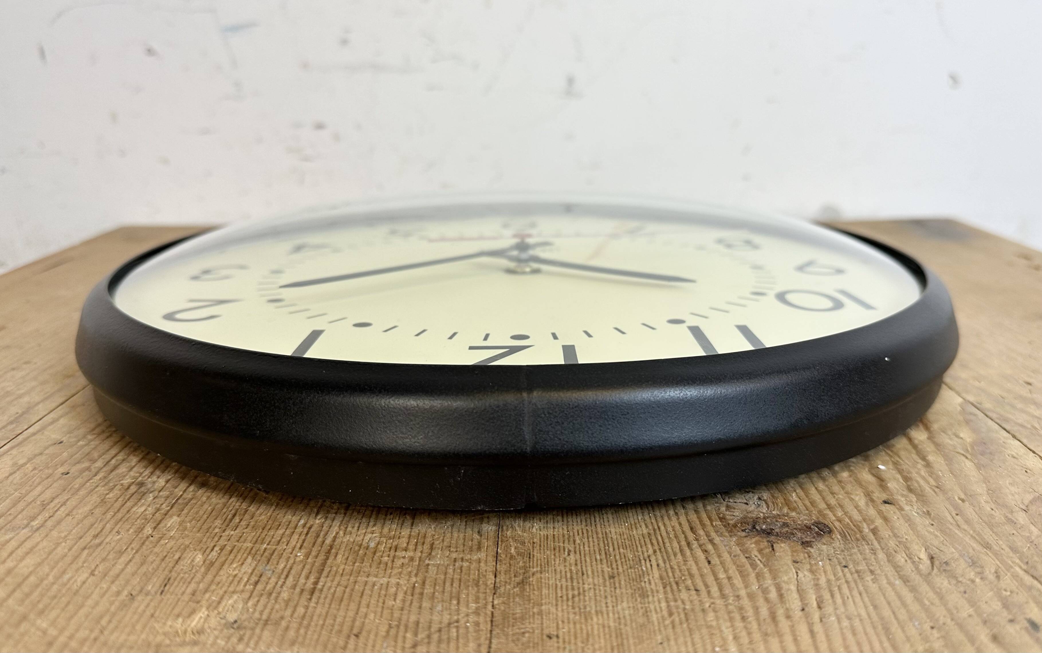 Vintage school wall clock from standard electric, 1980s