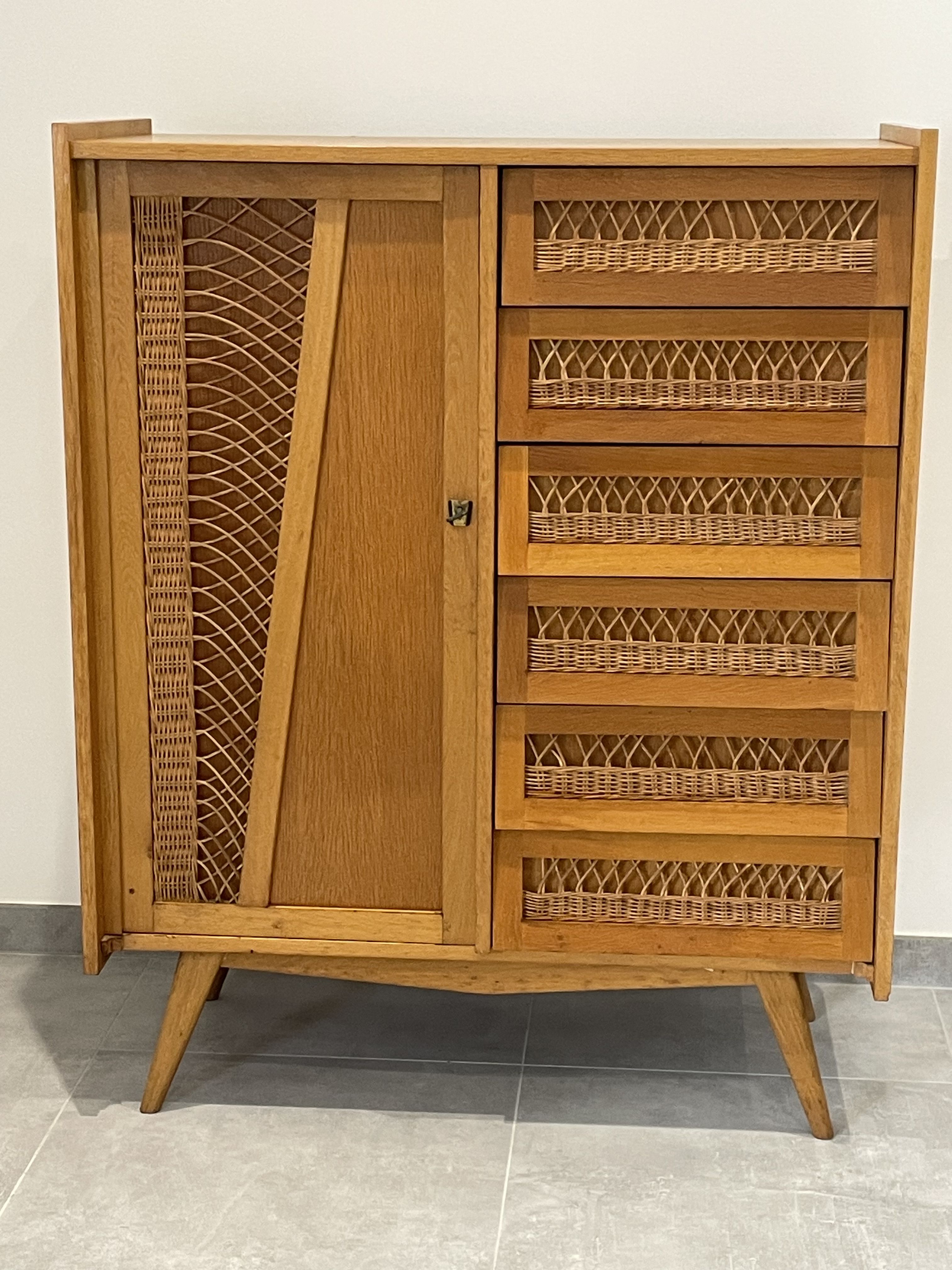 Children's wardrobe in wood and rattan with so-called Parisian compass feet