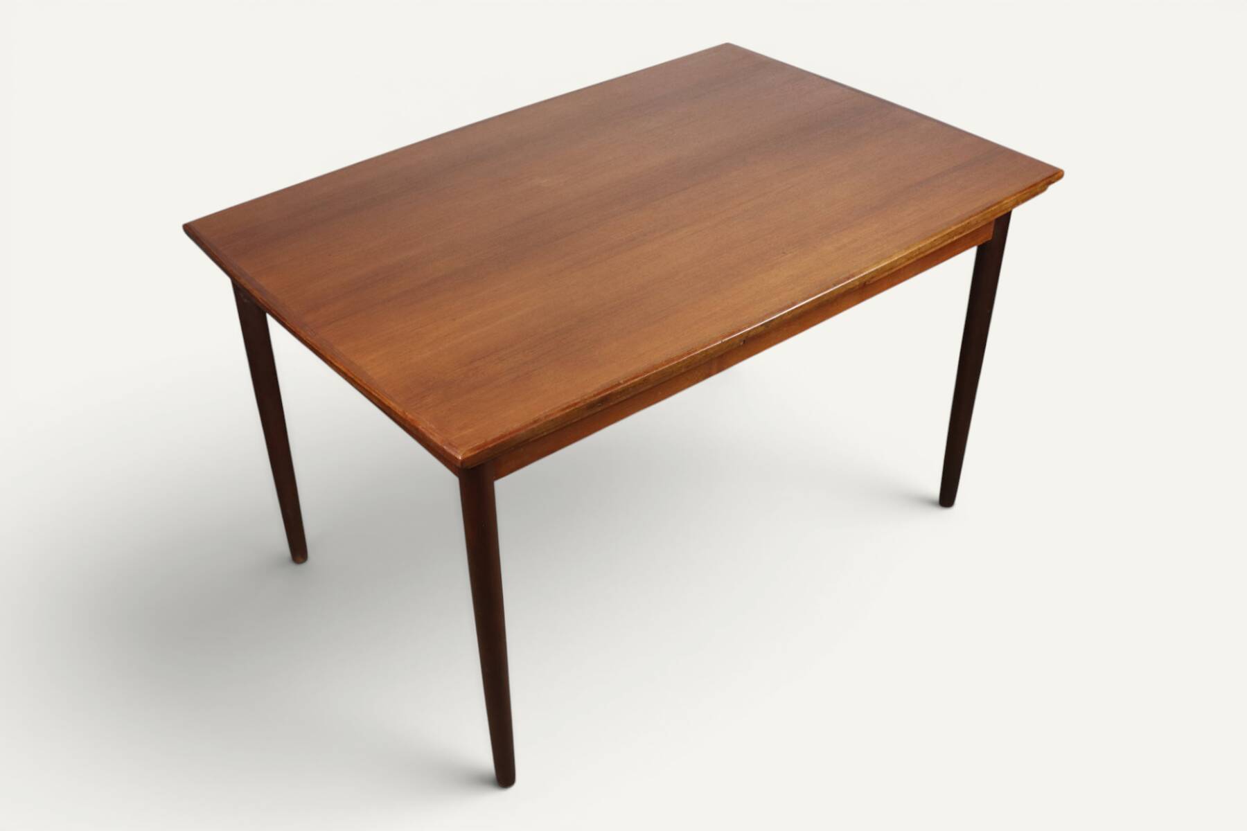 Extendable dining table in Scandinavian teak - 1960s