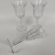 3 crystal glasses from Baccarat, Malmaison model. 17.5 cm.