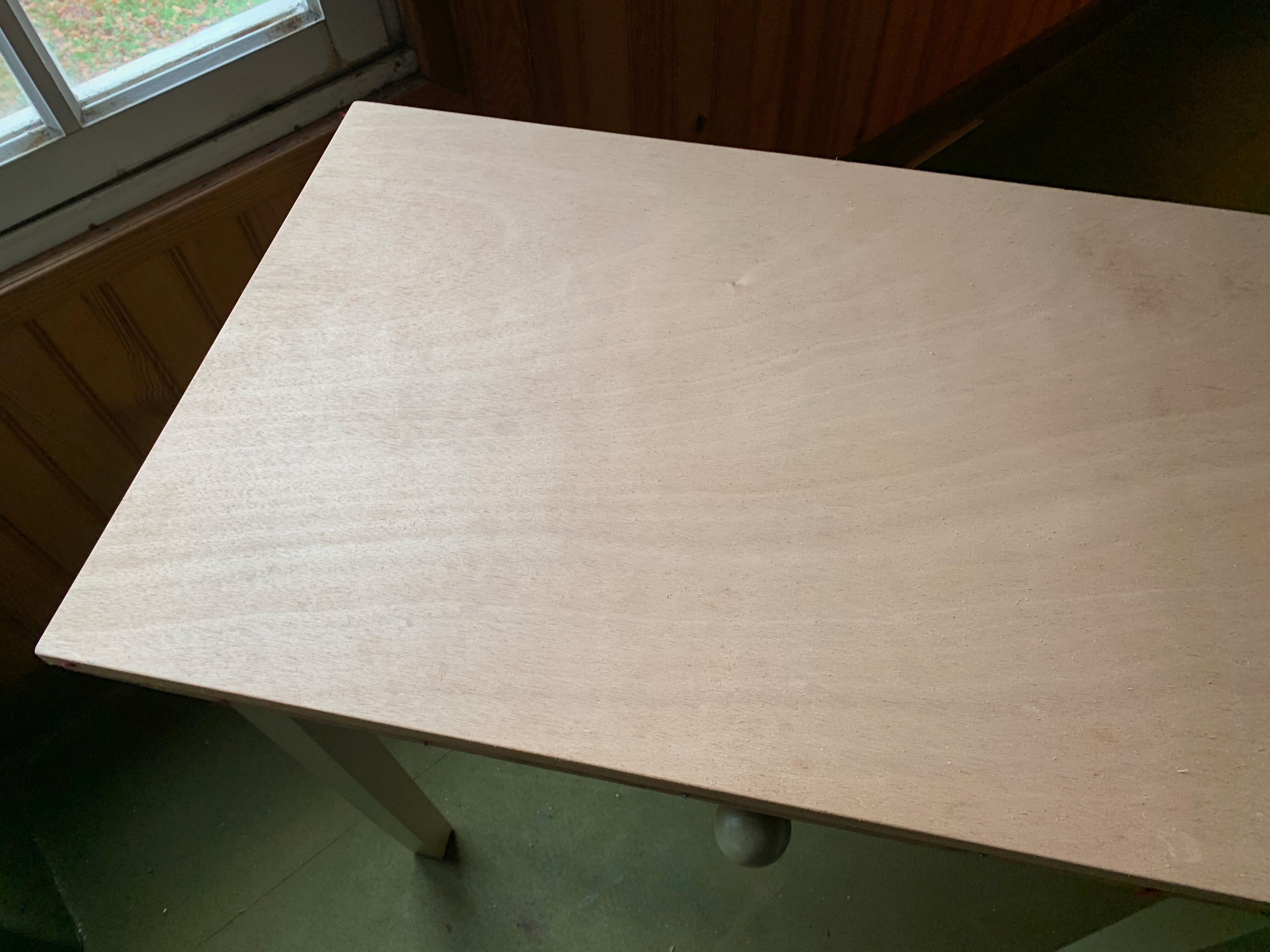 Table bureau