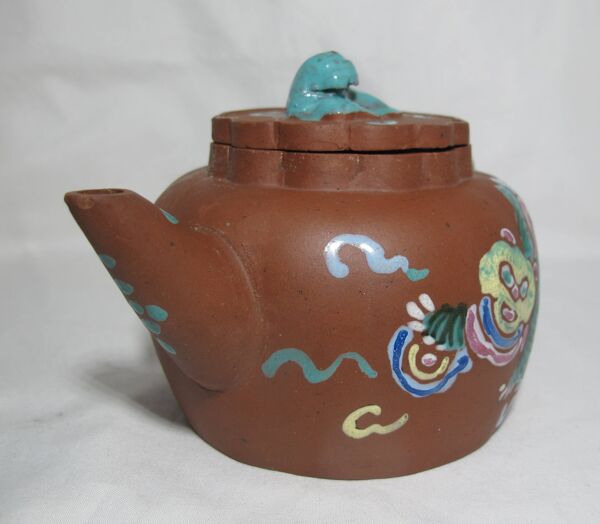 Ancienne petit théière chinoise en terre cuite Yixing