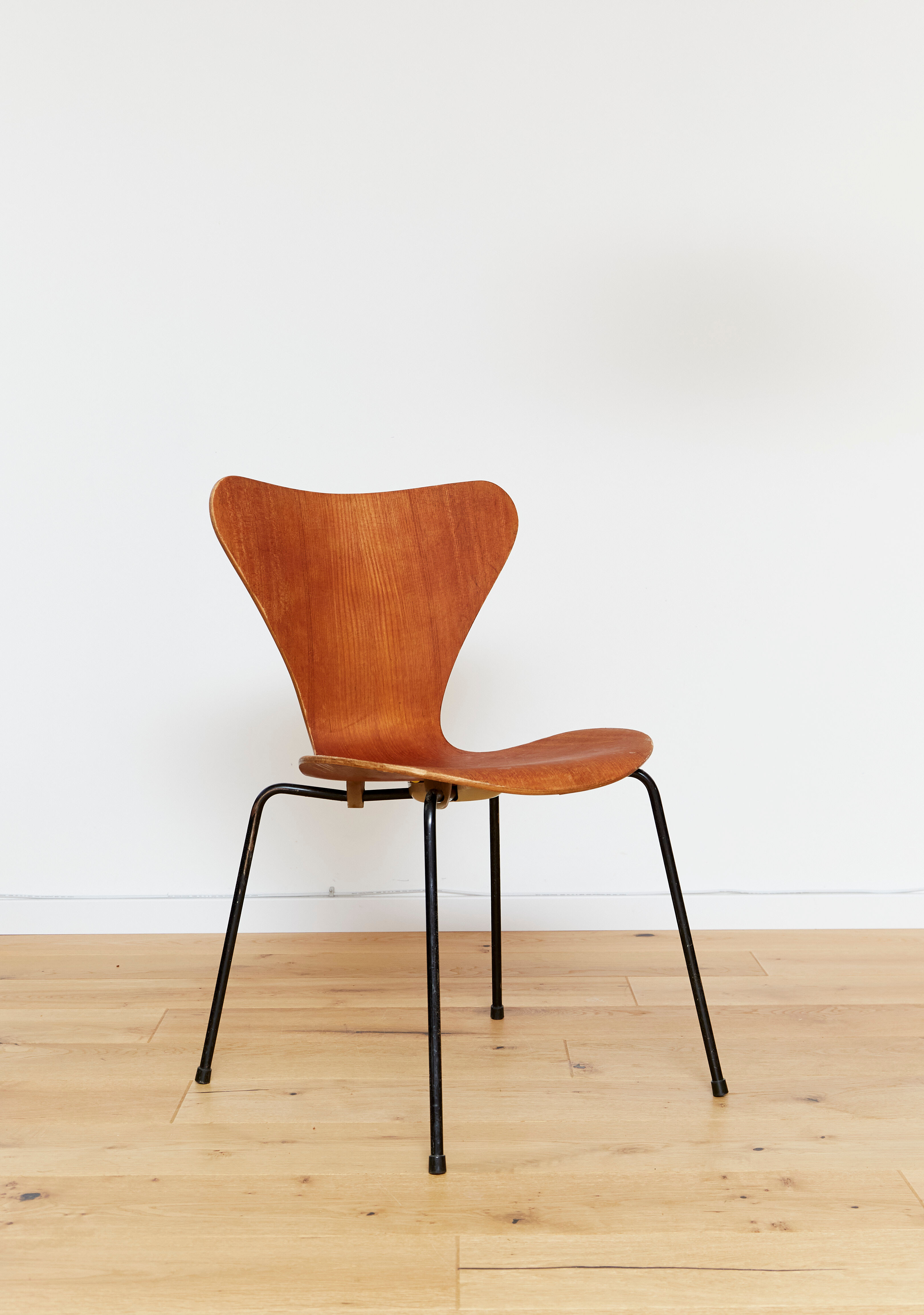 Chaise Arne Jacobsen 3107 en teck pour Fritz Hansen