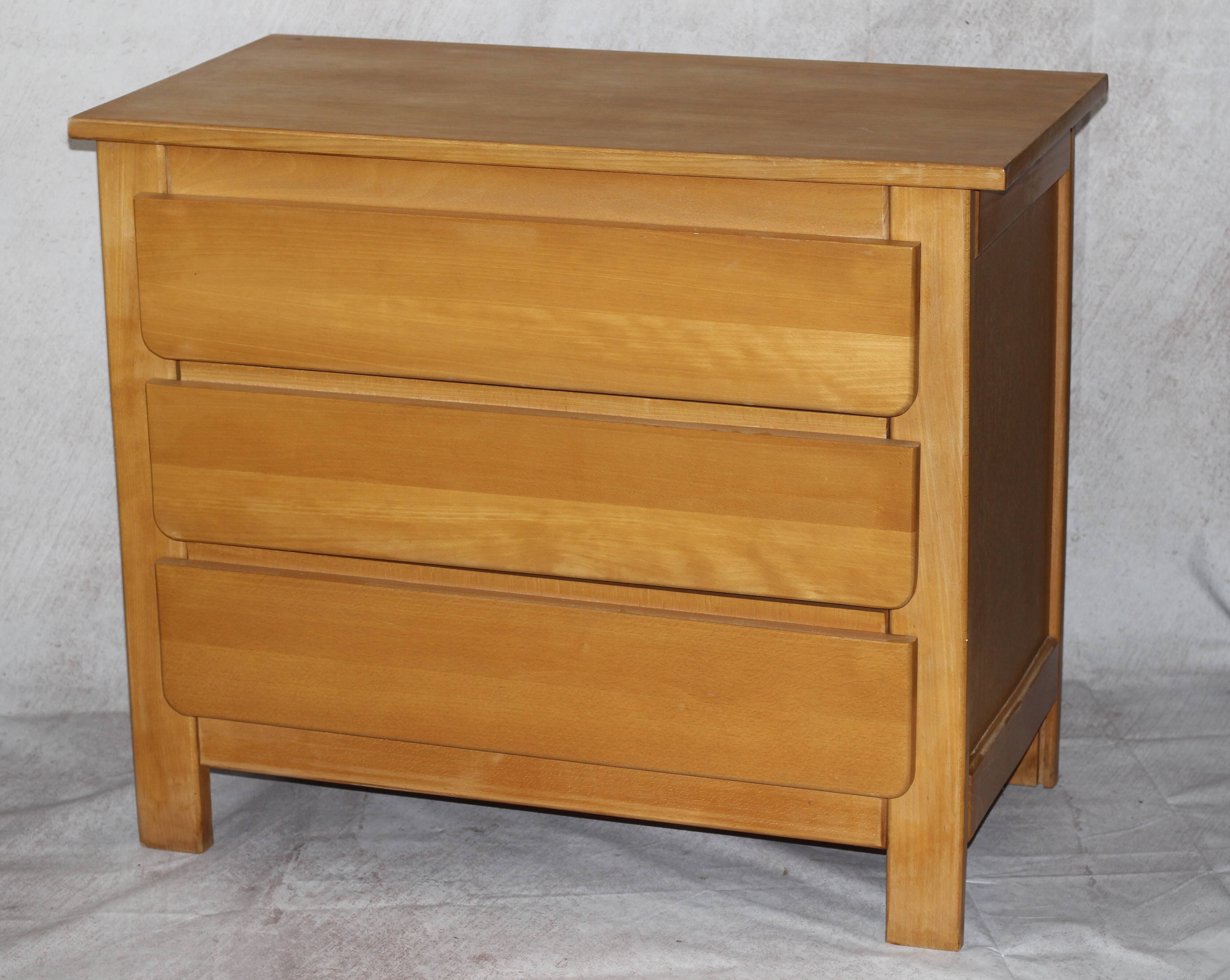 Commode en bois tiroirs arrondis