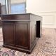 Bureau anglais classique avec incrustation en cuir