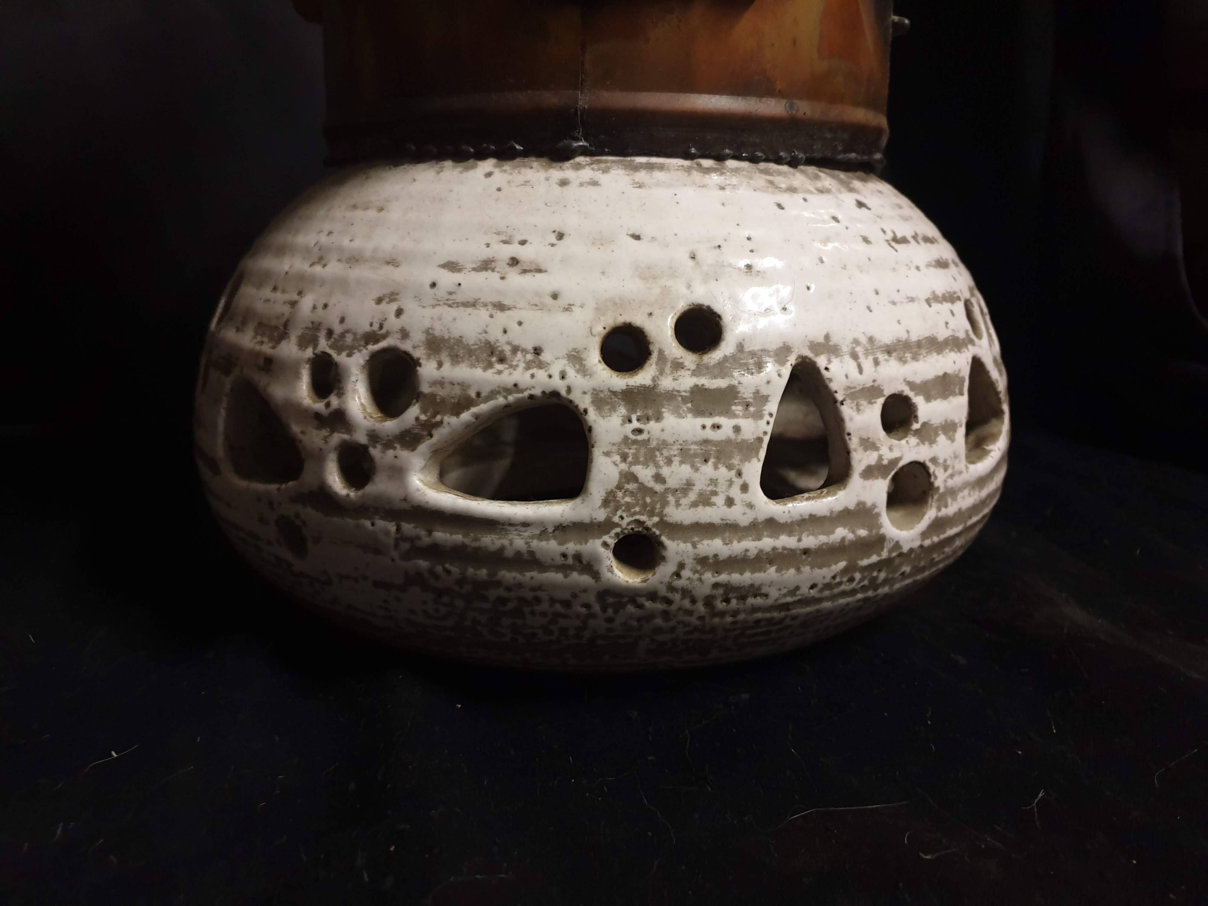 Grande lampe brutaliste signée accolay – céramique et résine – vintage 1960