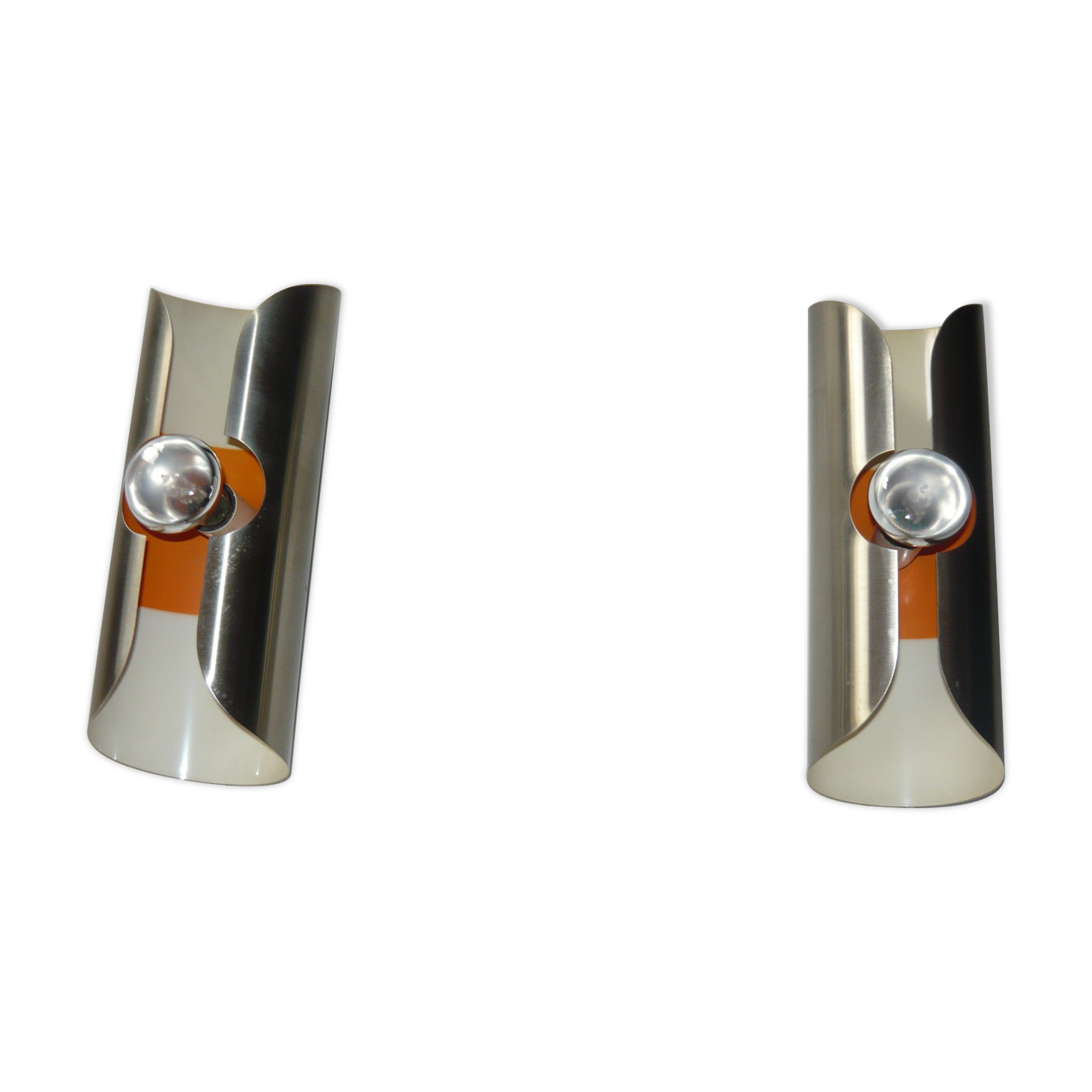 Paire d'appliques cylindriques  en inox space age annees 70