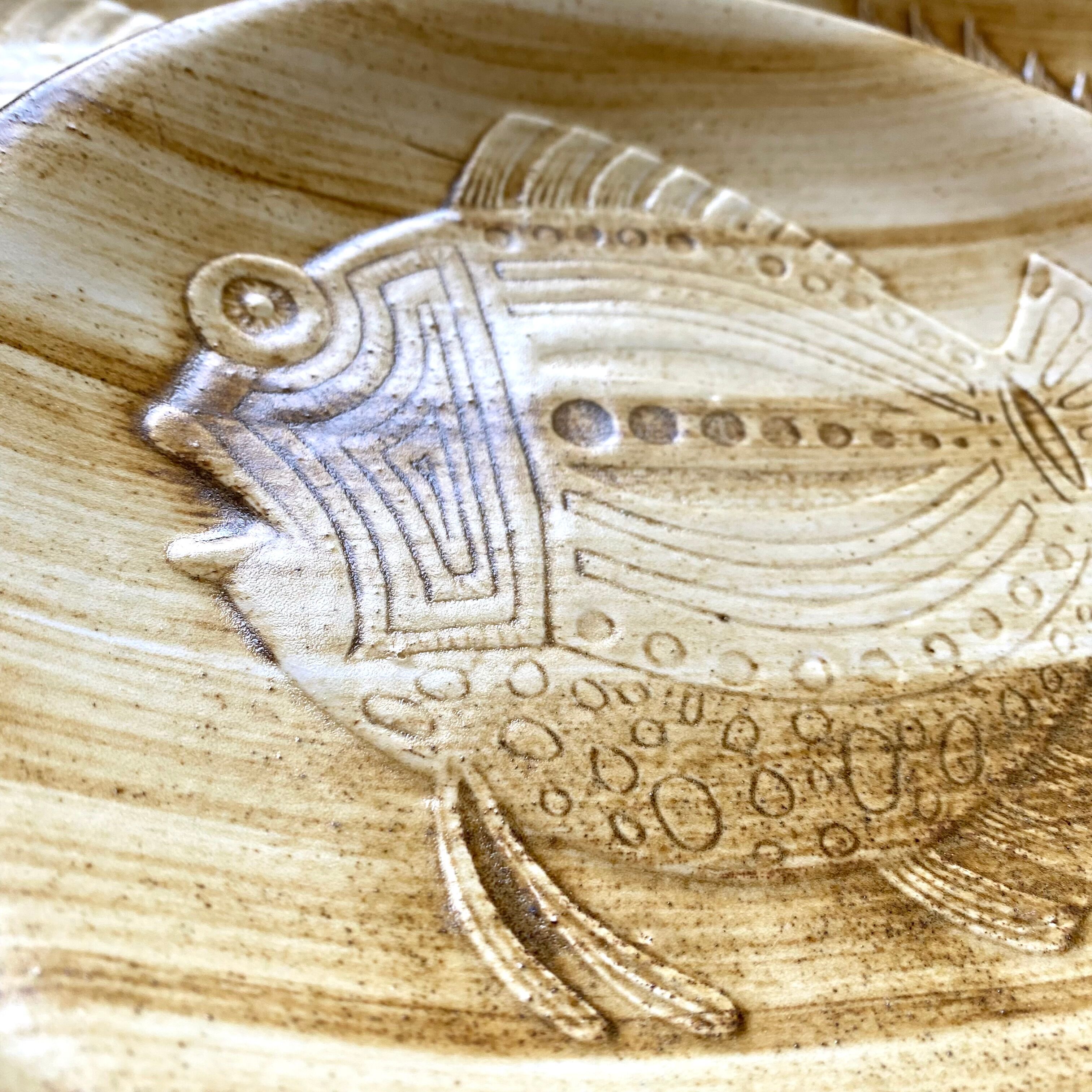 Longchamp dinner plates with fish decor