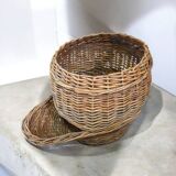Wicker onion basket