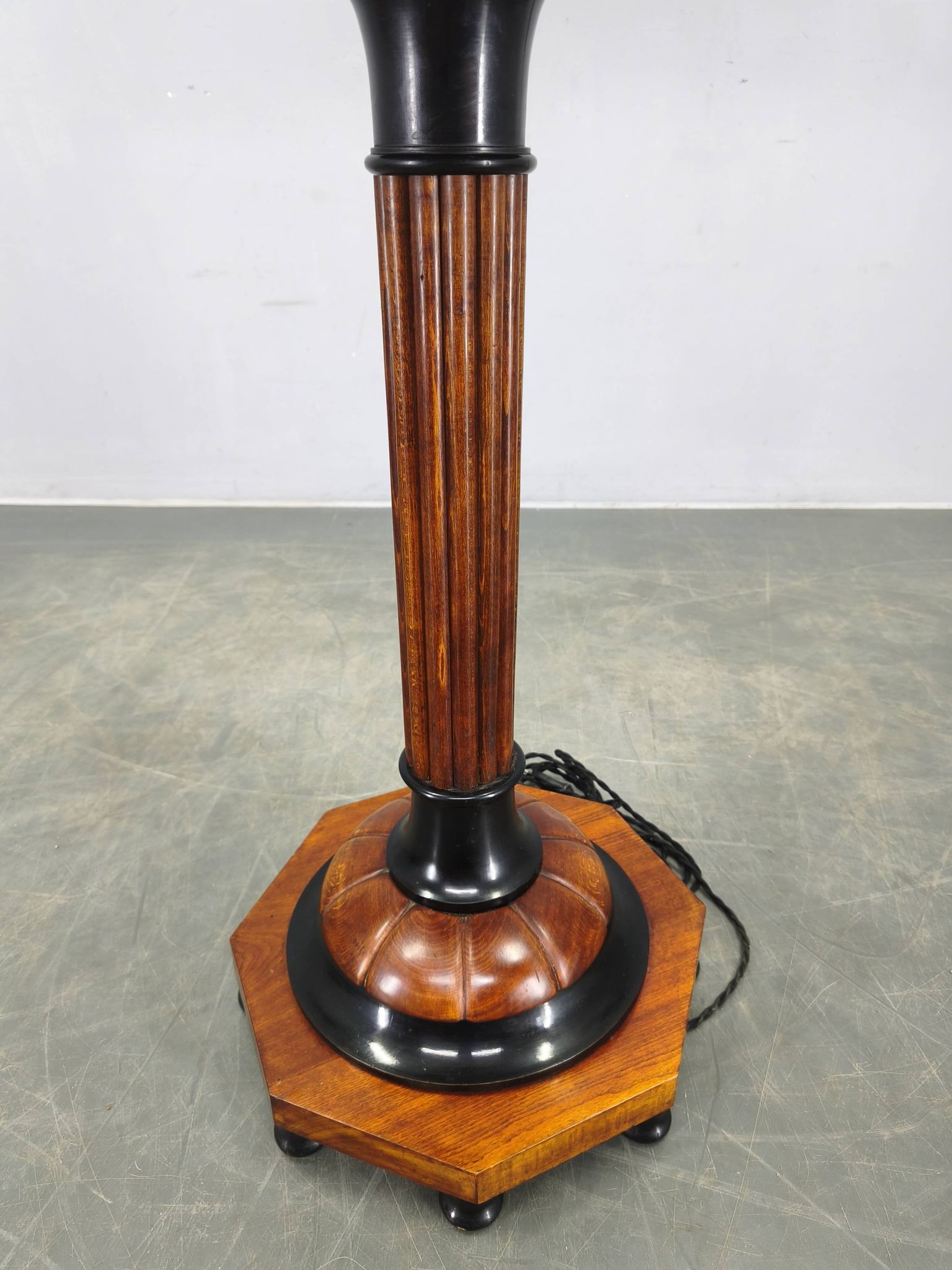 Lampadaire art déco avec table, Suède, années 1940