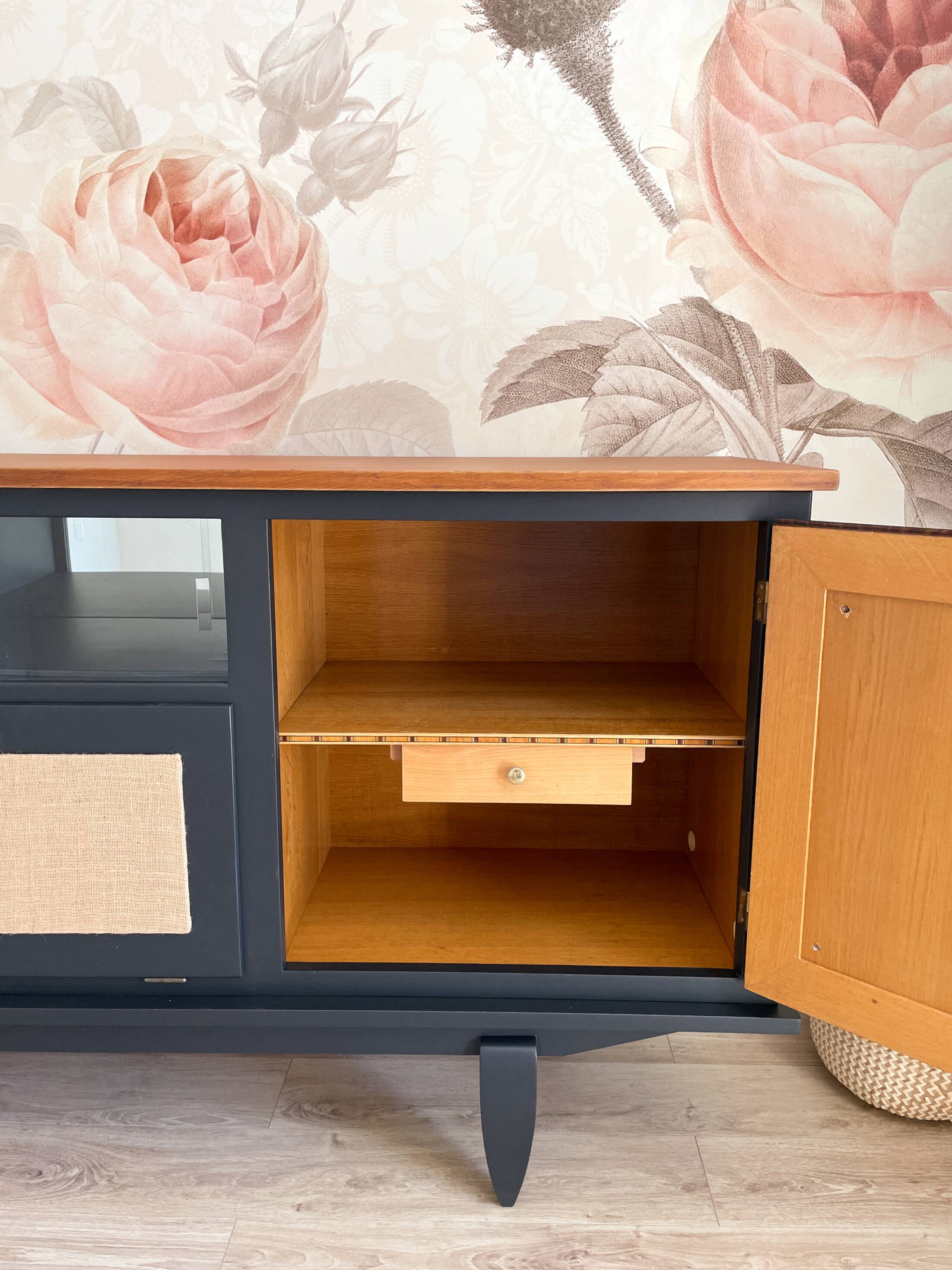 Revisited Vintage Enfilade