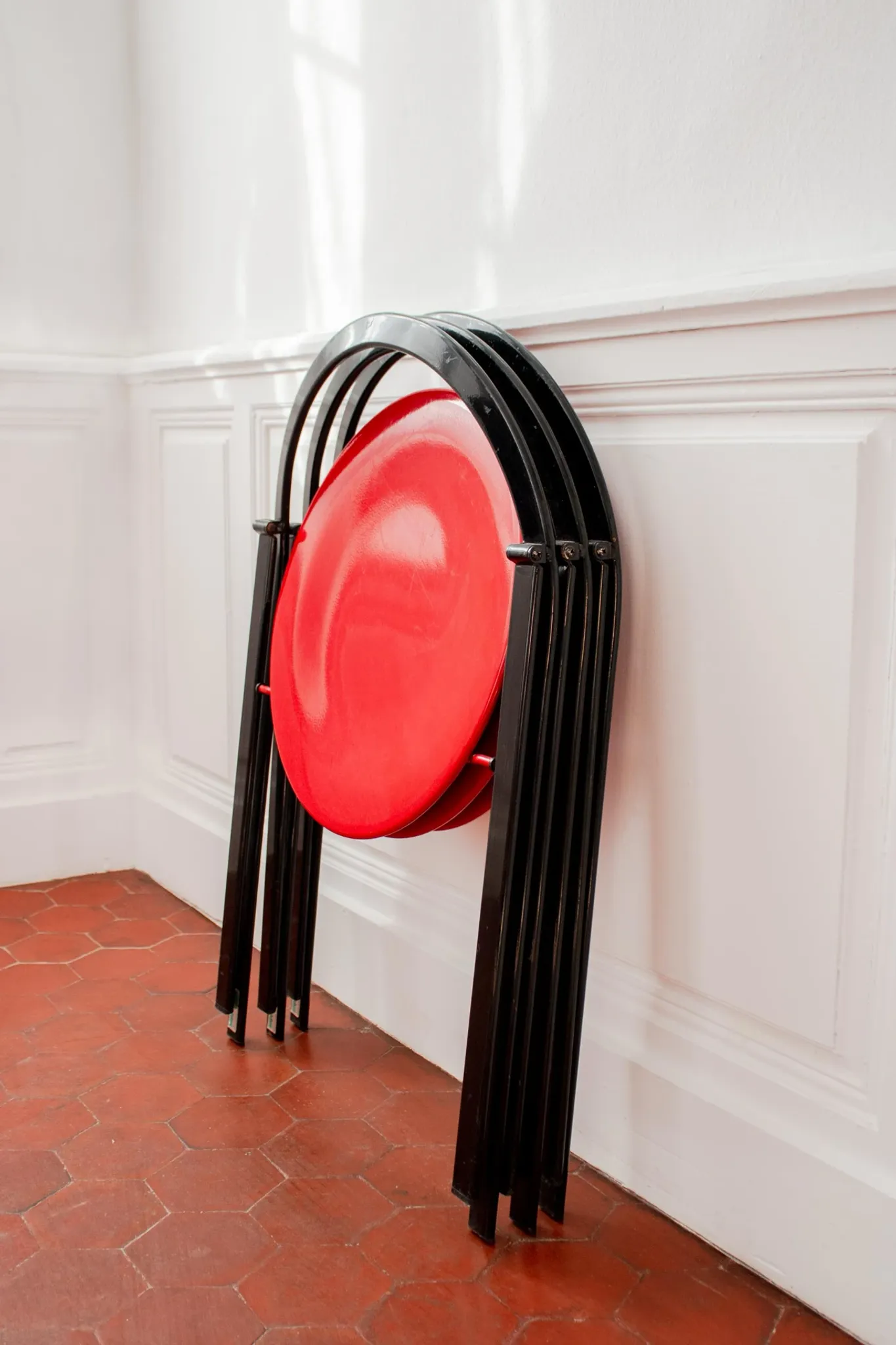 Vintage Clio chairs by Giorgio Cattelan for Cidue, black metal and wood.