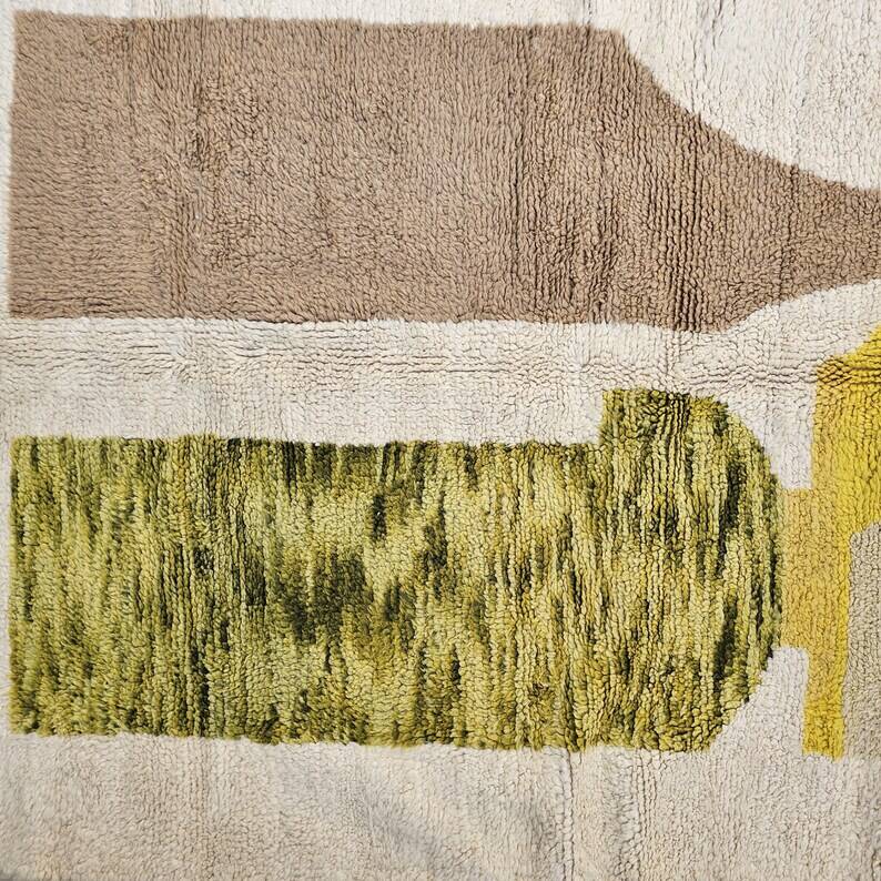 Moroccan Berber rug 250cm x 150cm