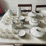 Bernardaud rare table service with platinum pattern art deco