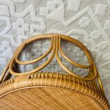 Round rattan table