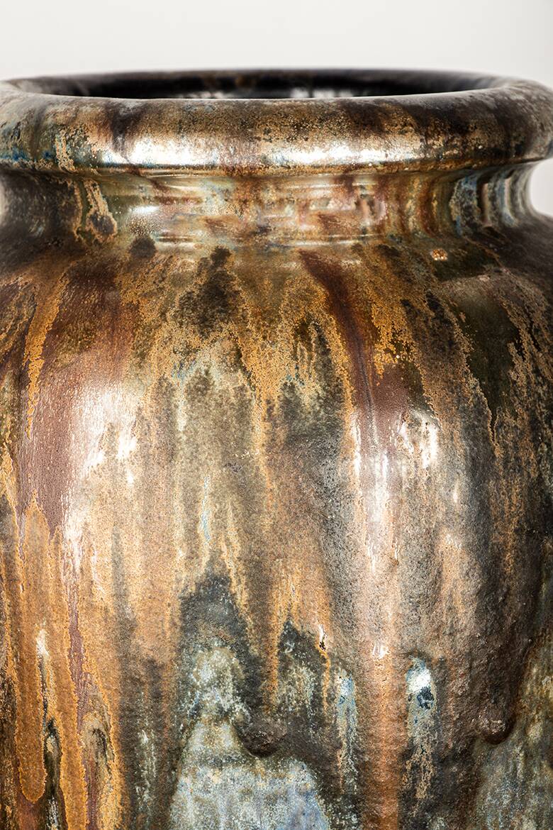 Large Art Deco vase, in glazed and iridescent blue stoneware, by Roger Guérin 1930.