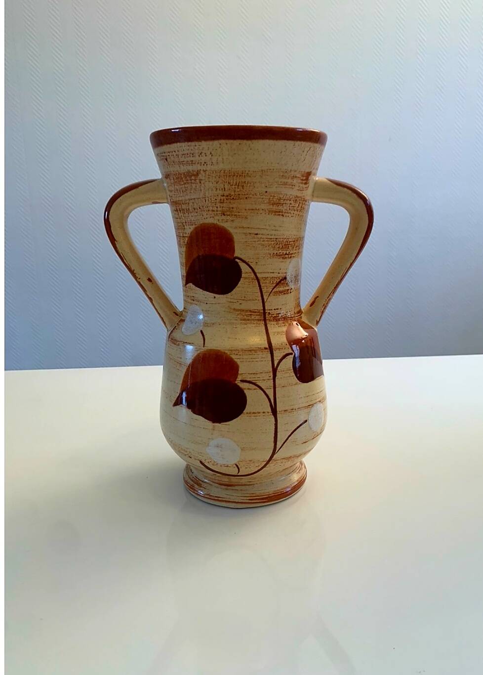 Lunéville ceramic vase