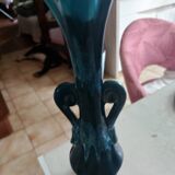 Slim single-flower vase in navy blue enamel