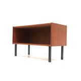 Commode / table de chevet vintage fabriquée dans les années 60