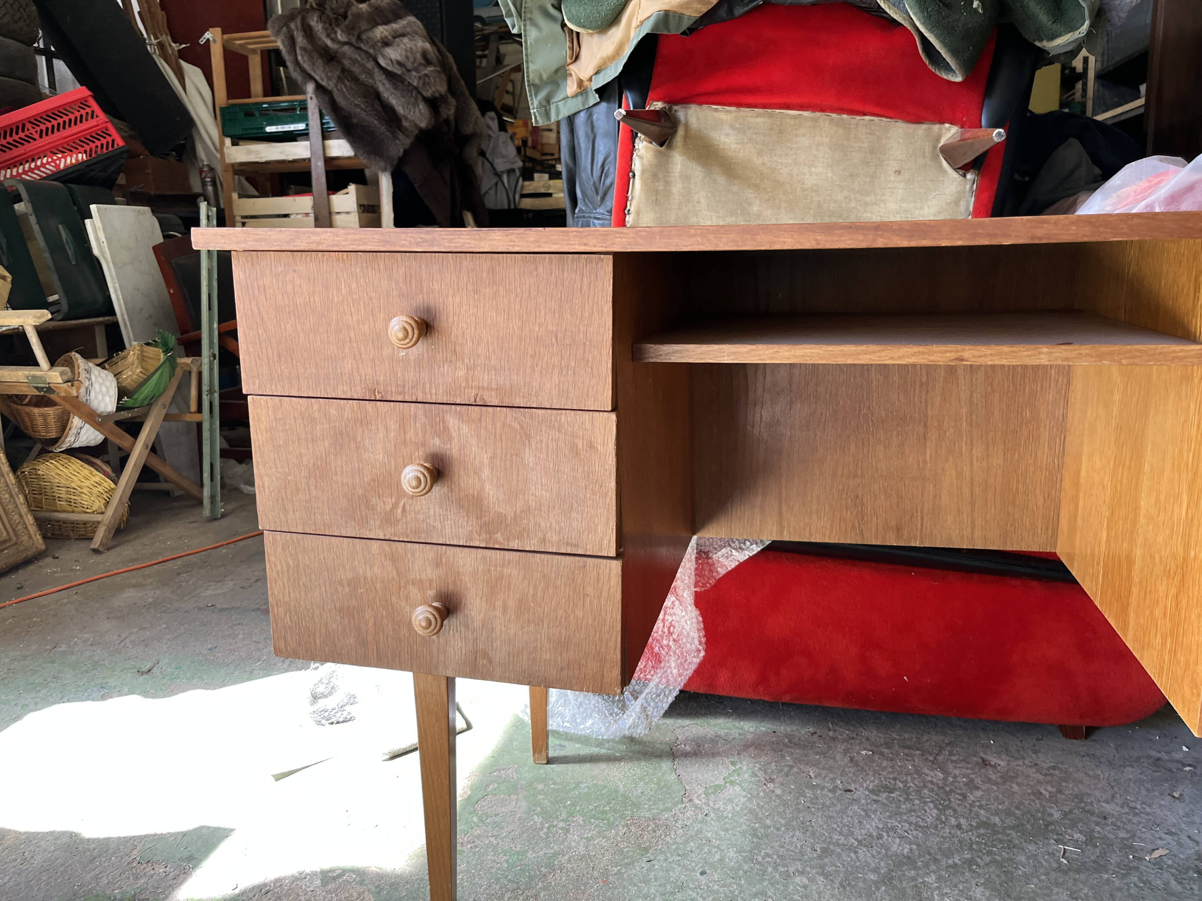Vintage 1950s desk in light wood – compass base