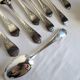 12 grandes cuillères de table en métal argenté Guildart